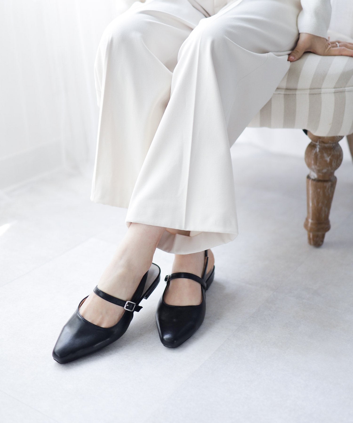 スクエアトゥバックストラップメリージェーンパンプス▲返品不可