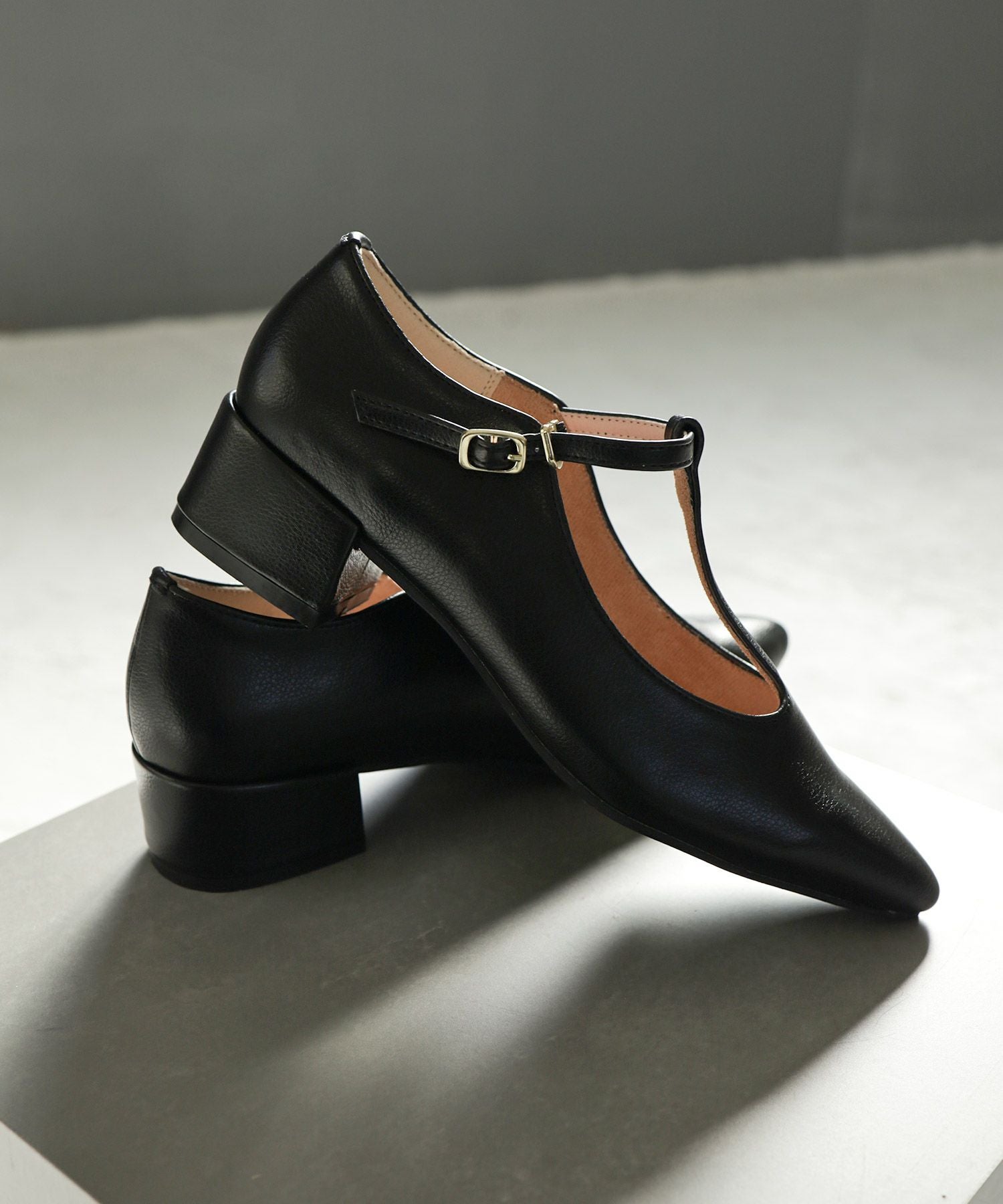 Tストラップミドルヒールパンプス | SESTO(セスト)|レディースシューズ