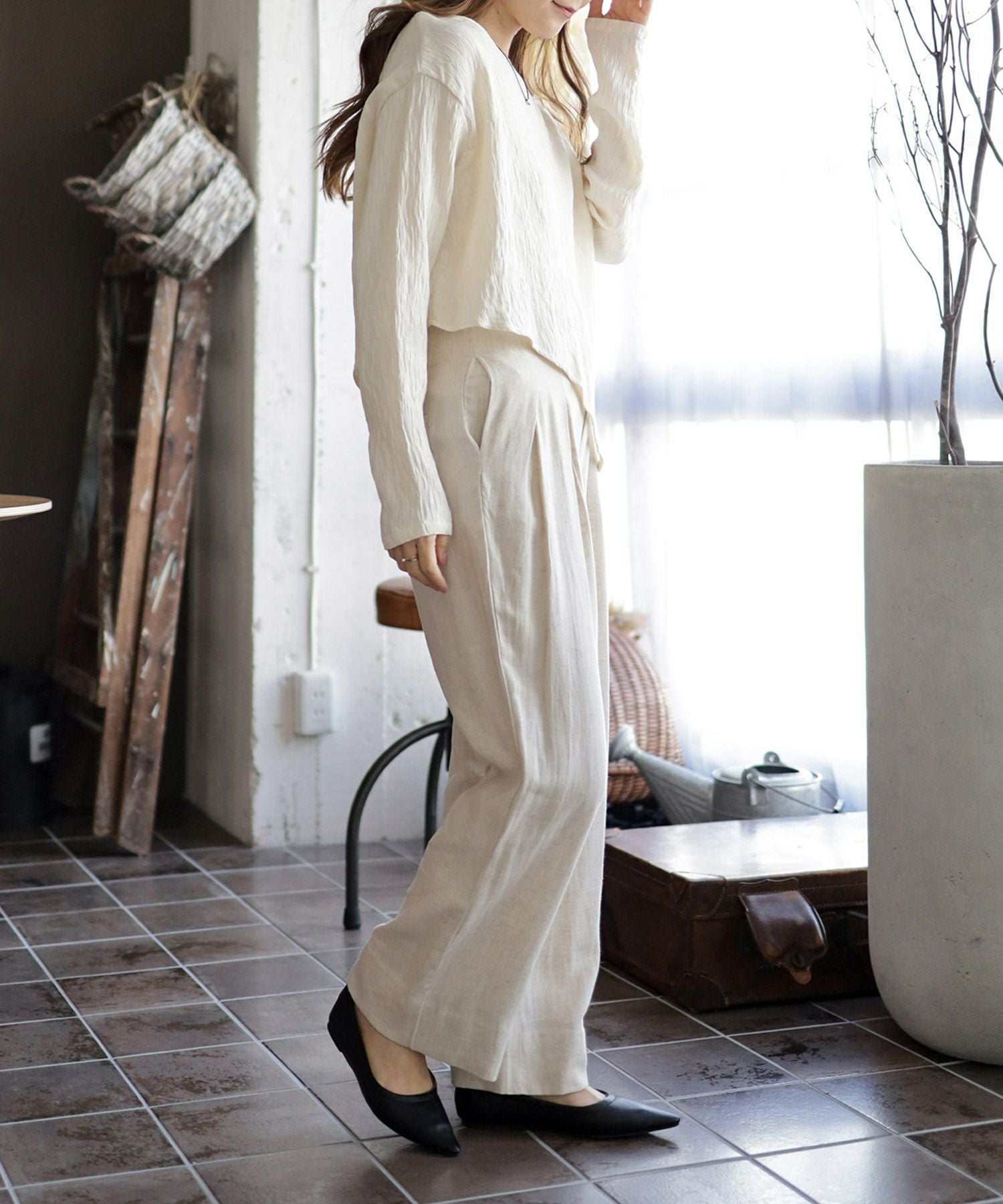 柔らか素材ポインテッドトゥフラットパンプス 一部4月上旬入荷予定