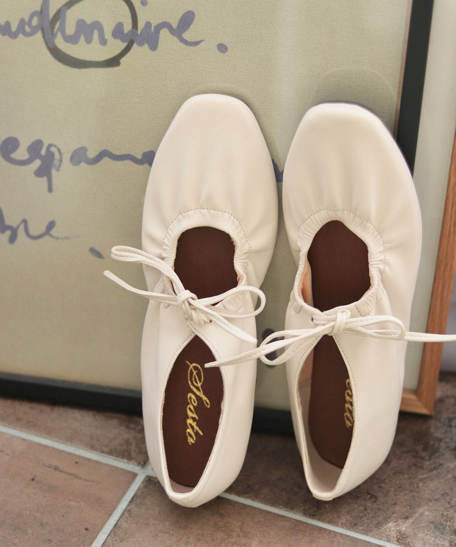 スムース素材レースアップリボンバレエシューズ▲返品不可