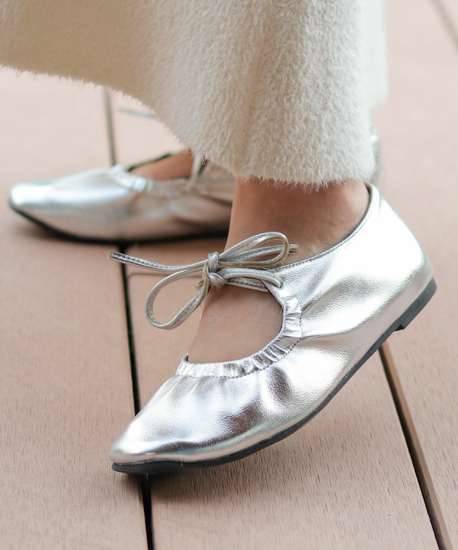 スムース素材レースアップリボンバレエシューズ▲返品不可