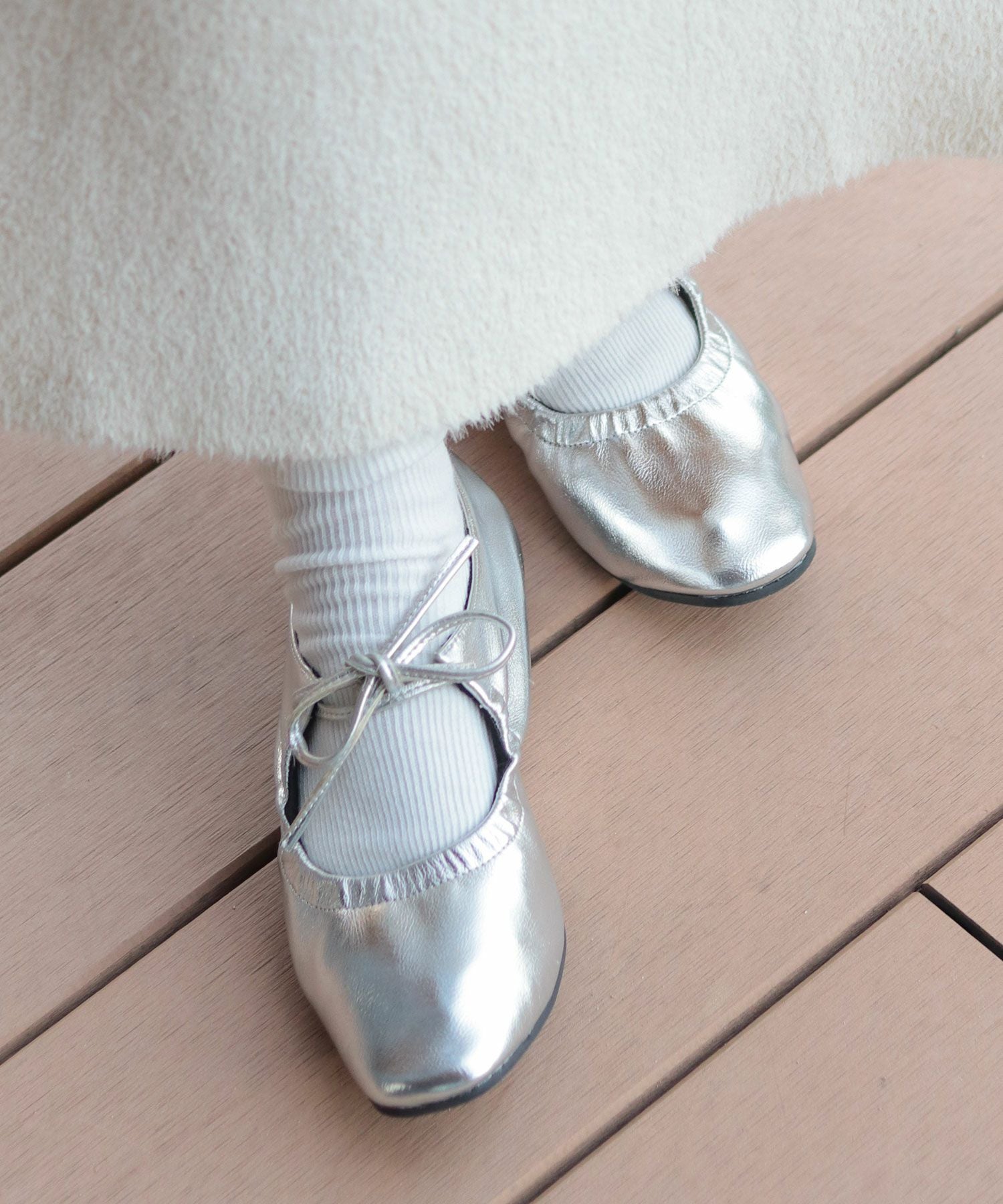 スムース素材レースアップリボンバレエシューズ▲返品不可