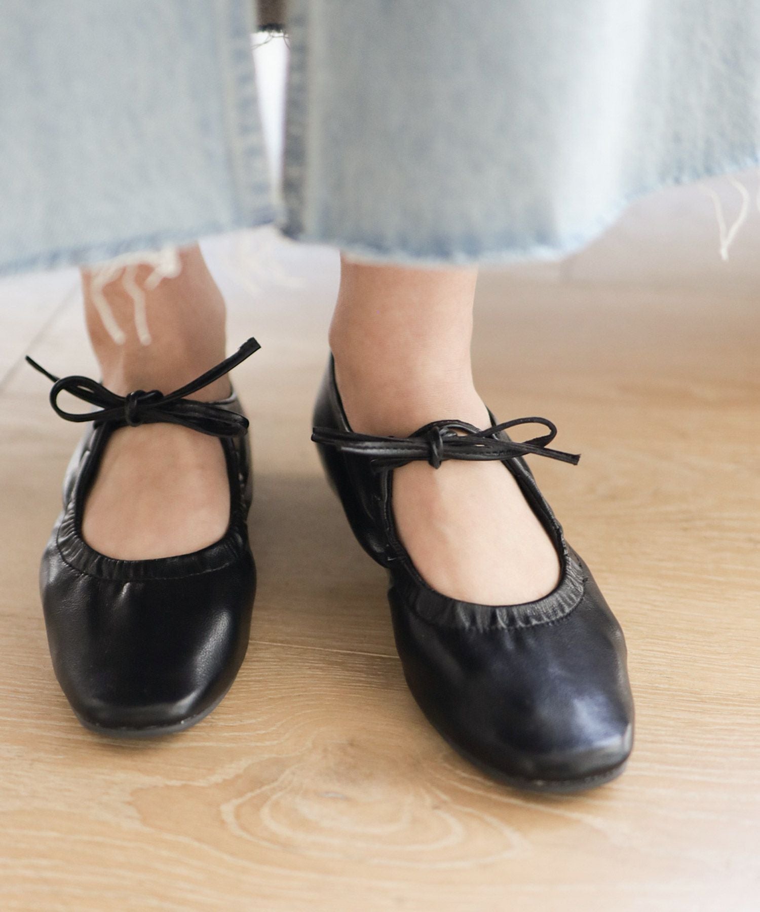 スムース素材レースアップリボンバレエシューズ▲返品不可