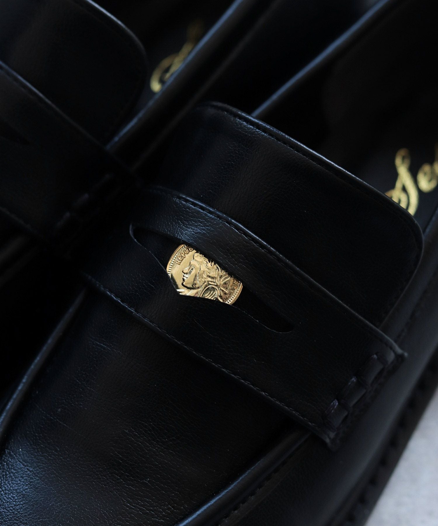 コインローファー 一部4月中旬入荷予定