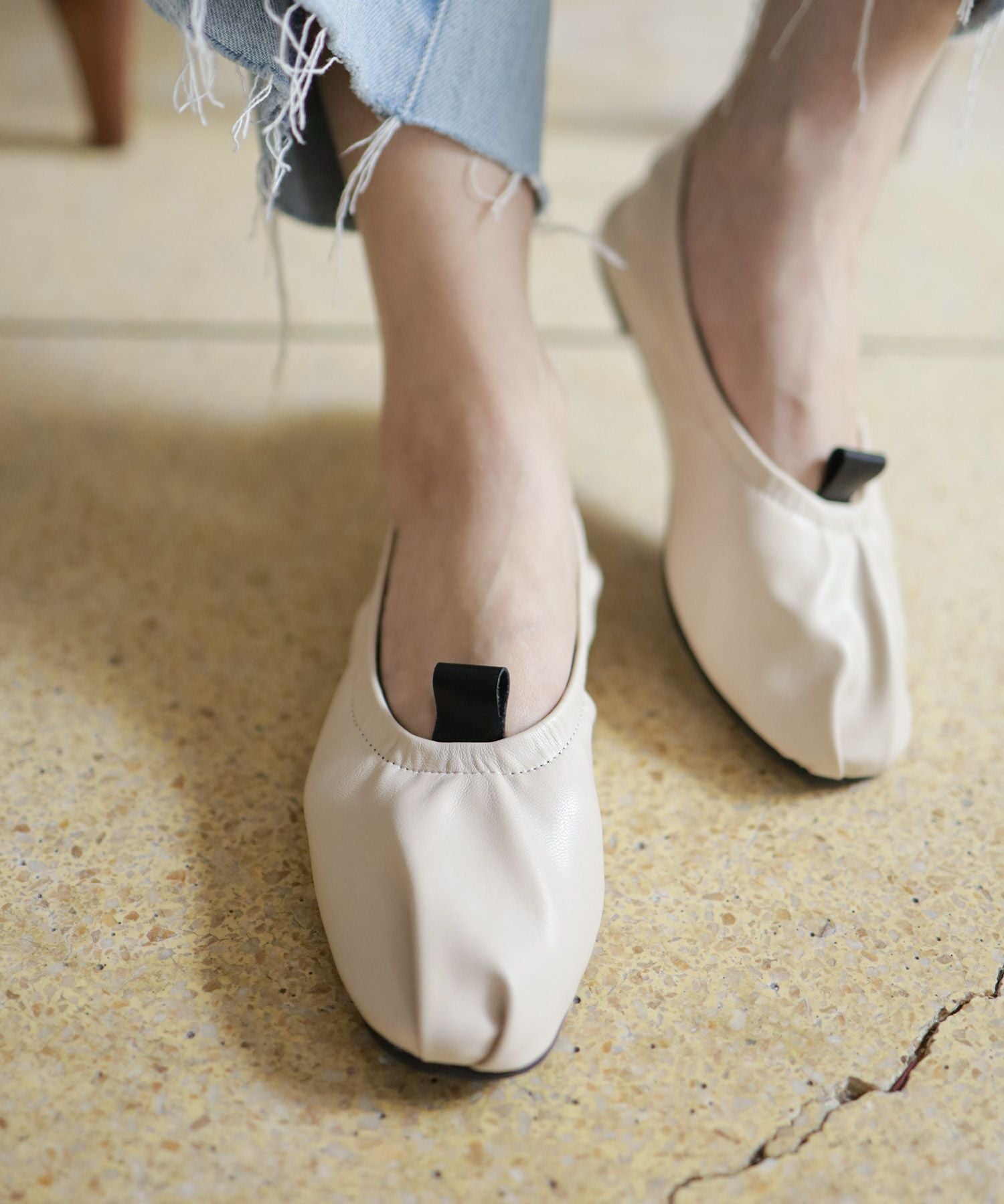 柔らかゴムフラットバレエパンプス▲返品交換不可