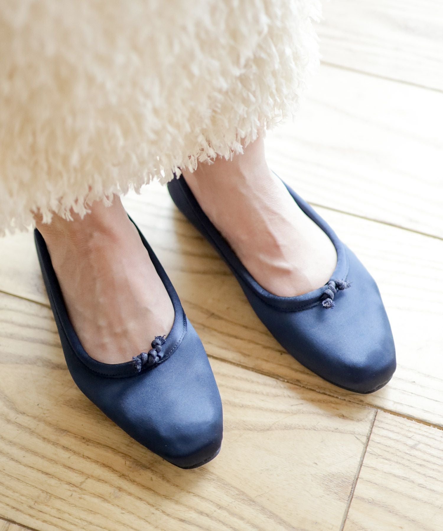 柔らかフィットサテンバレエシューズ ▲返品不可