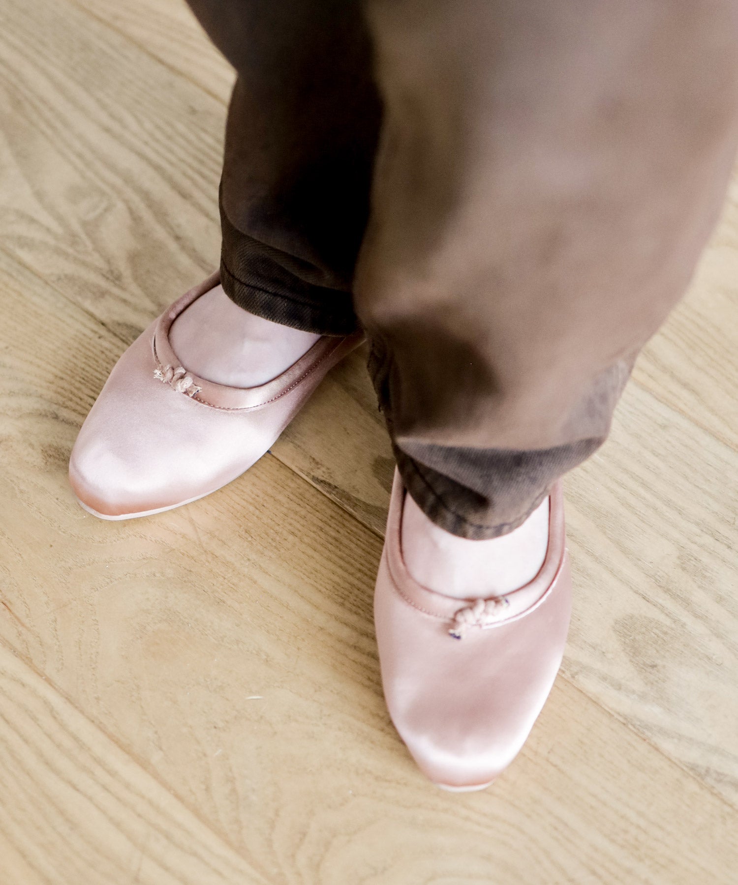 柔らかフィットサテンバレエシューズ ▲返品不可