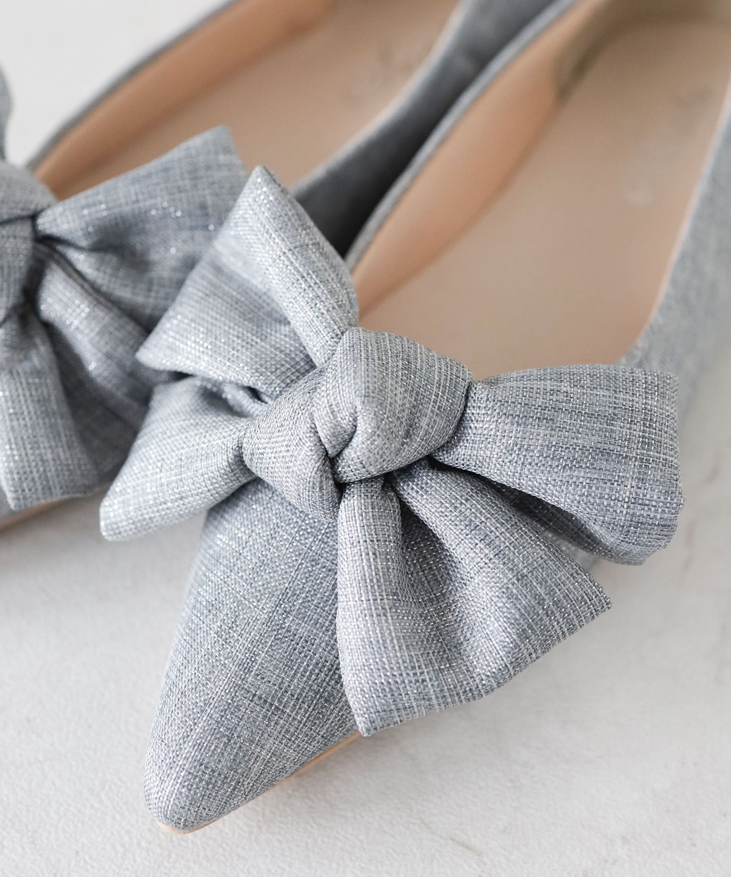 ポインテッドトゥリボンフラットパンプス