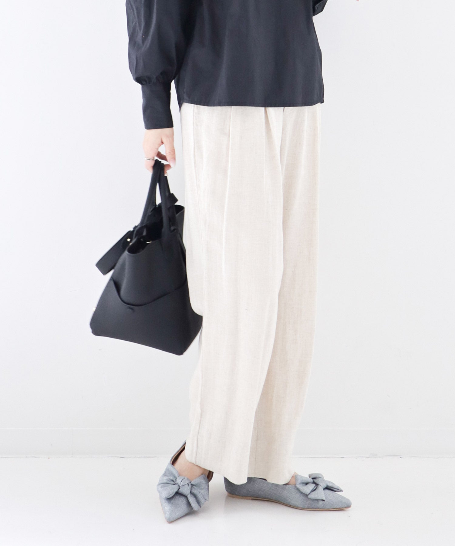 ポインテッドトゥリボンフラットパンプス