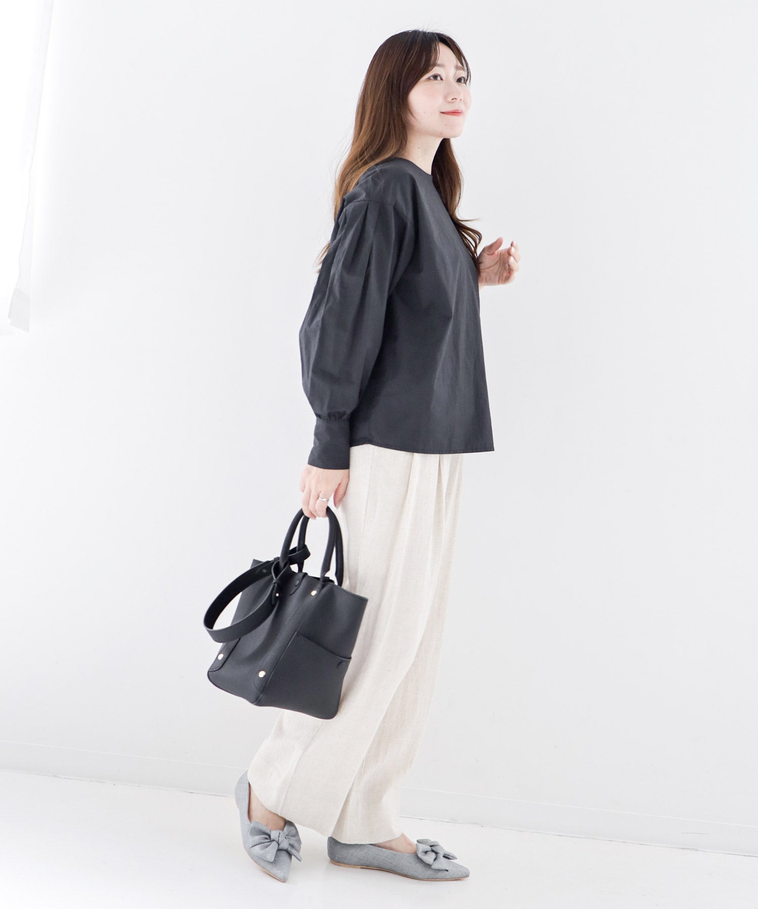 ポインテッドトゥリボンフラットパンプス