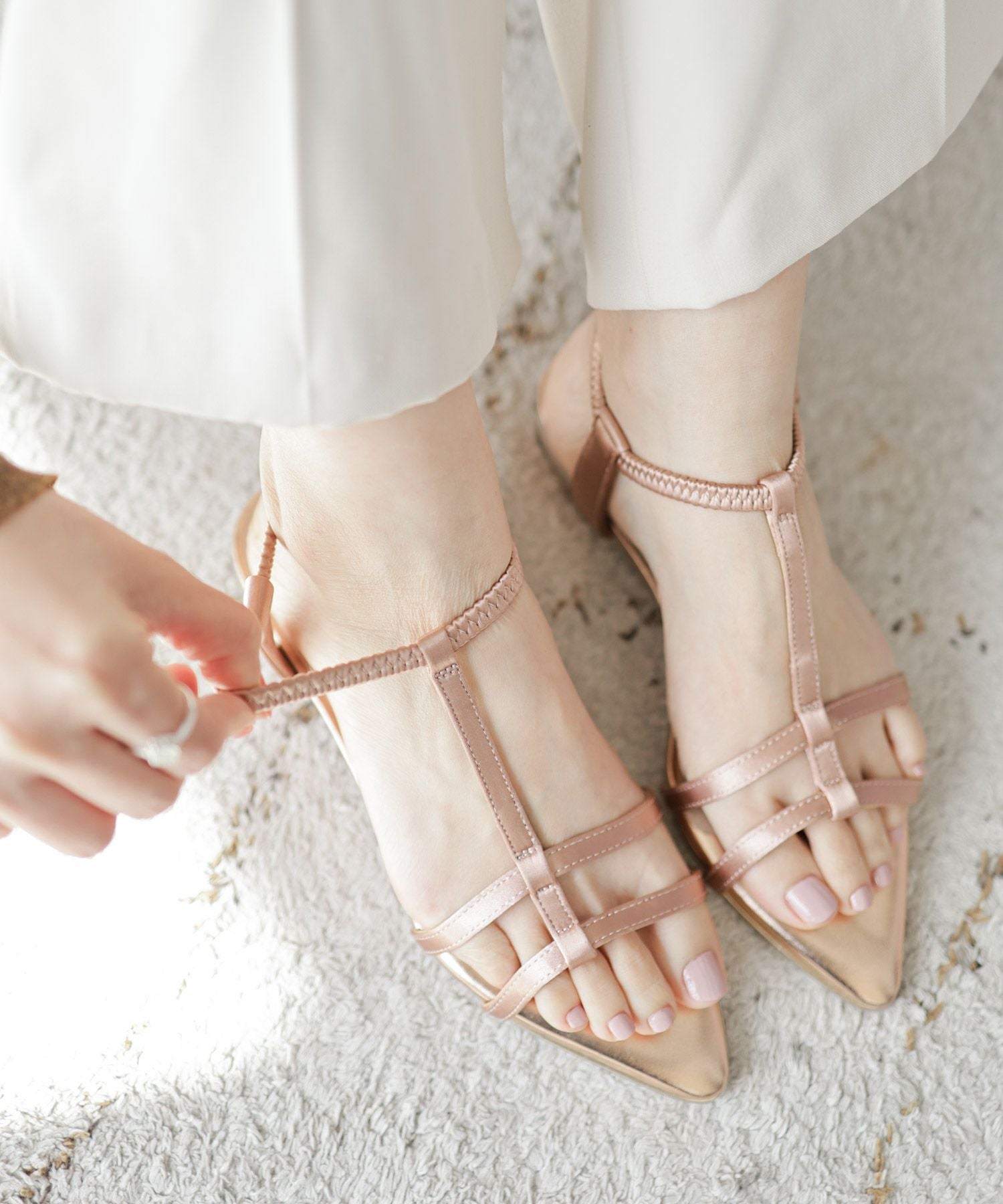 アンクルゴムフィットサテンイージーサンダル Newカラー Newサイズ 一部3月末頃入荷予定