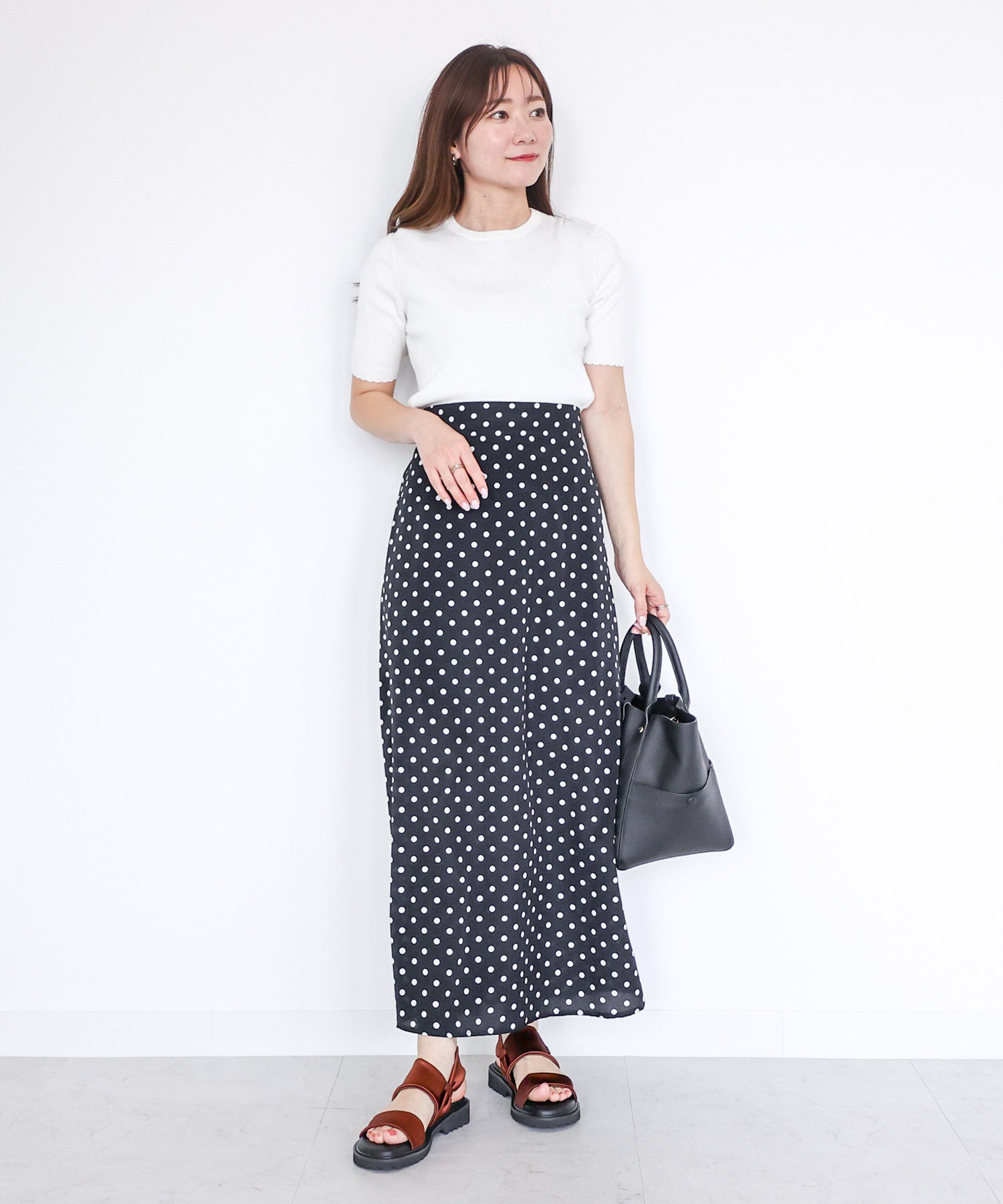 ストレッチサテン軽量厚底サンダル 一部3月下旬入荷予約商品