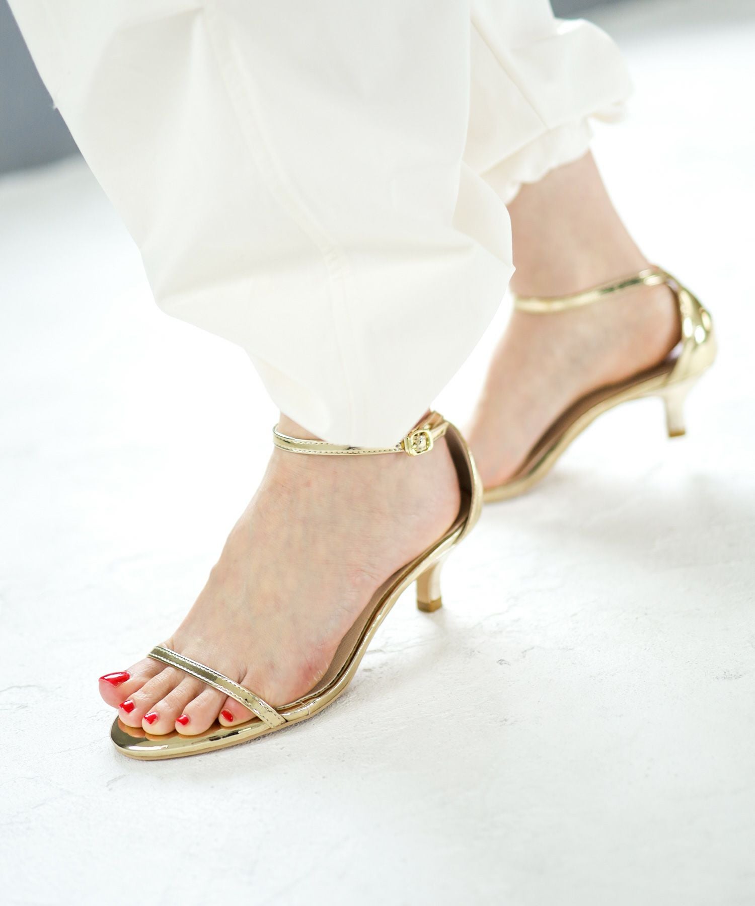 ワンストラップキトゥンヒールサンダル▲返品不可