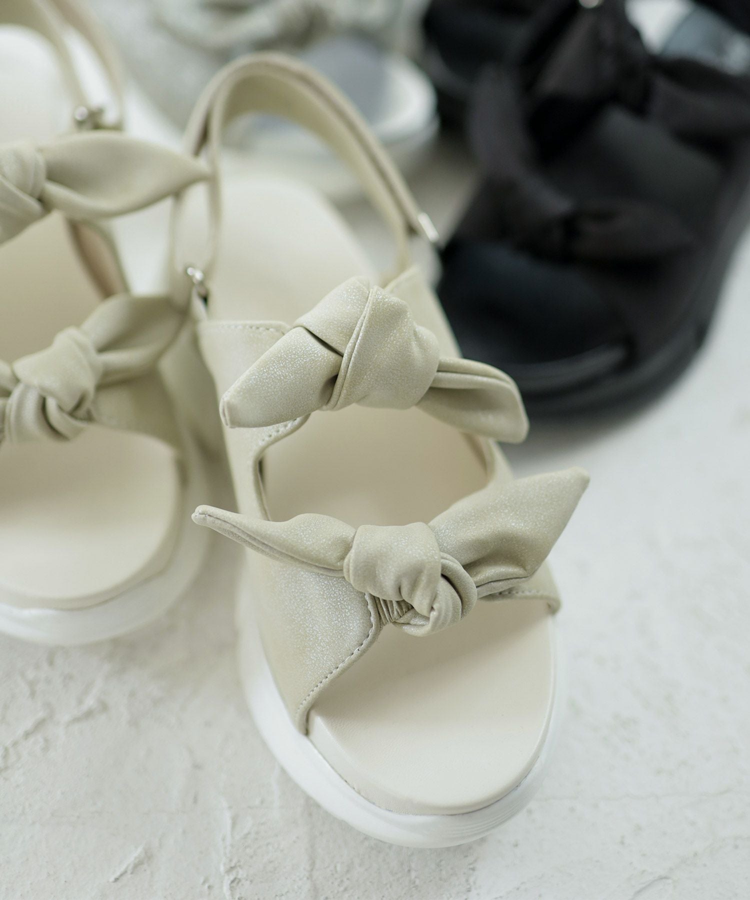 ダブルリボン軽量スポーティソールサンダル▲返品不可