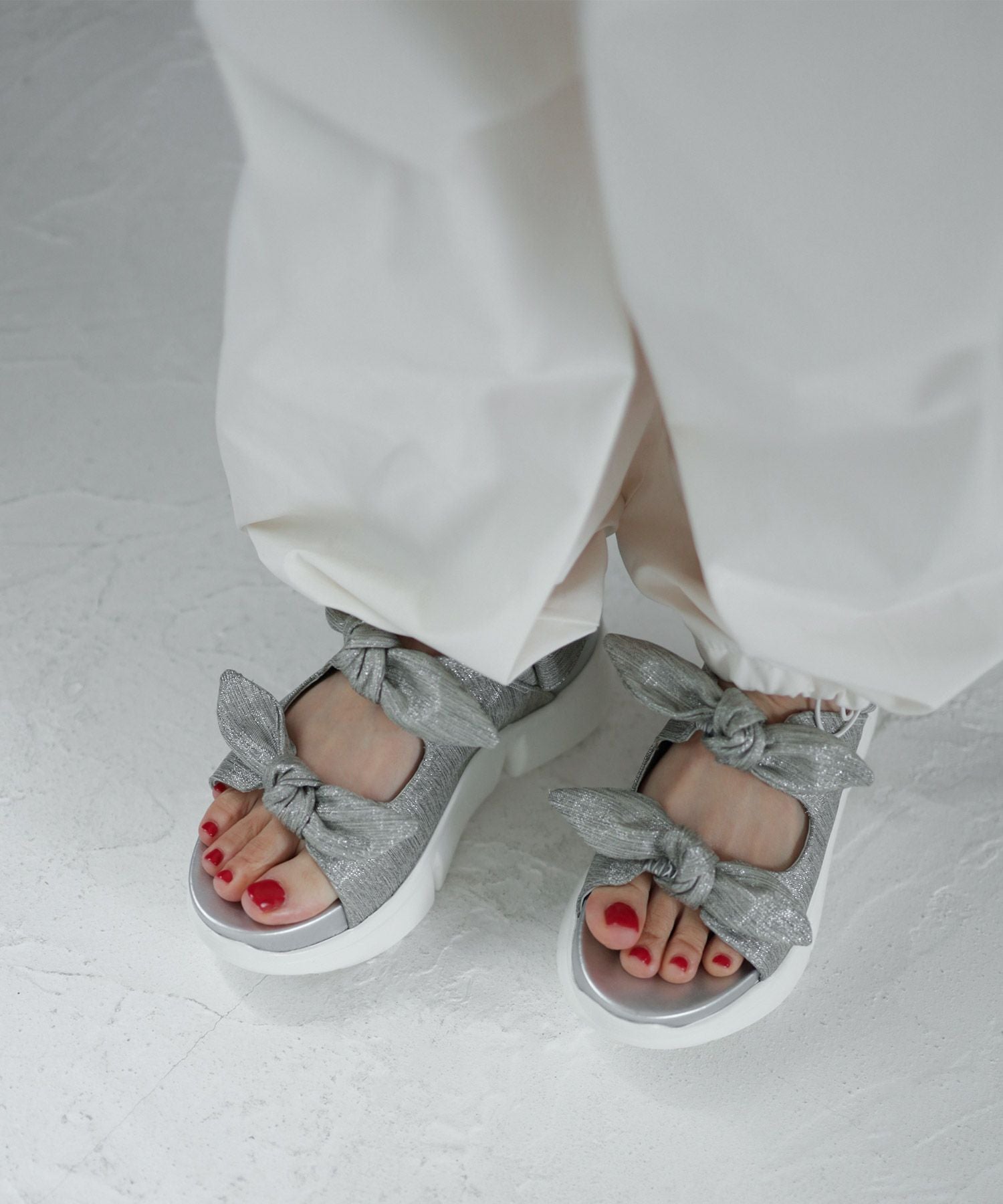 ダブルリボン軽量スポーティソールサンダル▲返品不可