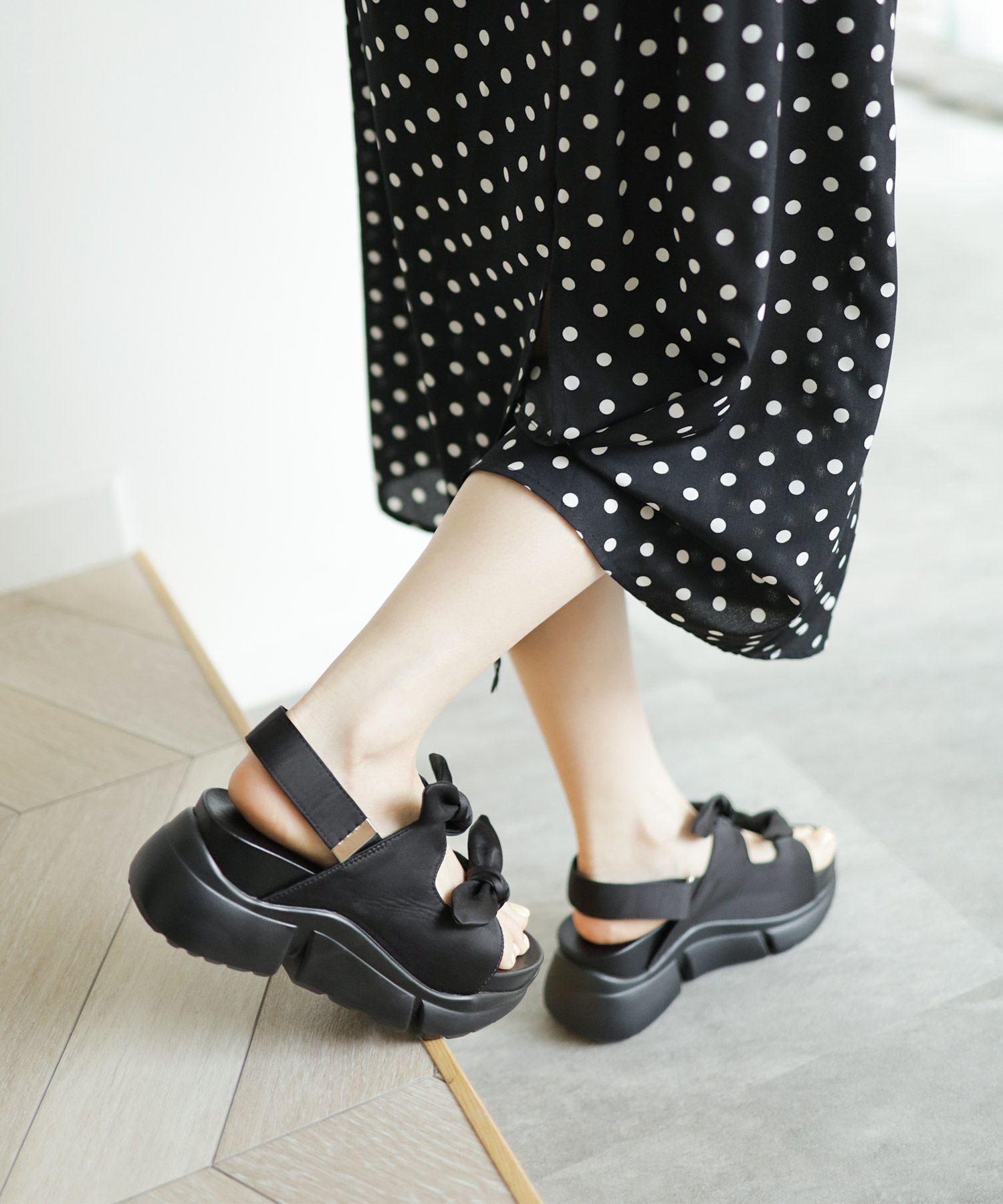 ダブルリボン軽量スポーティソールサンダル▲返品不可