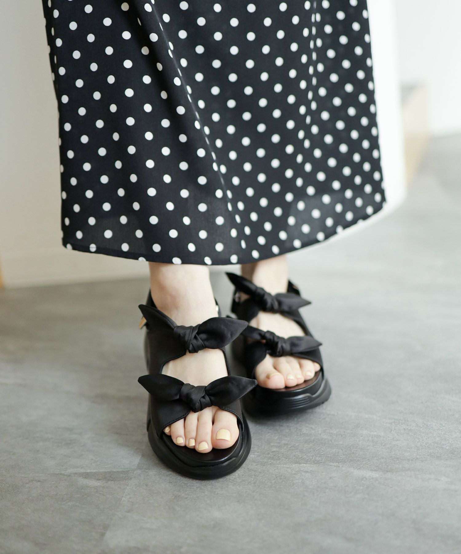 ダブルリボン軽量スポーティソールサンダル▲返品不可