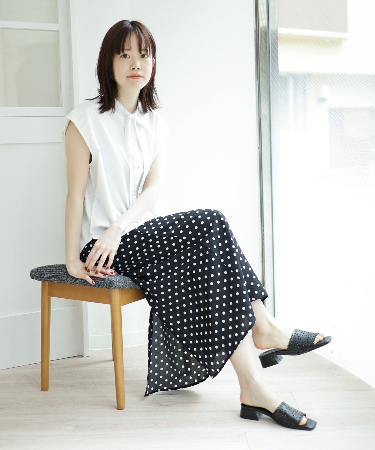 カットワークローヒールミュールサンダル▲返品不可