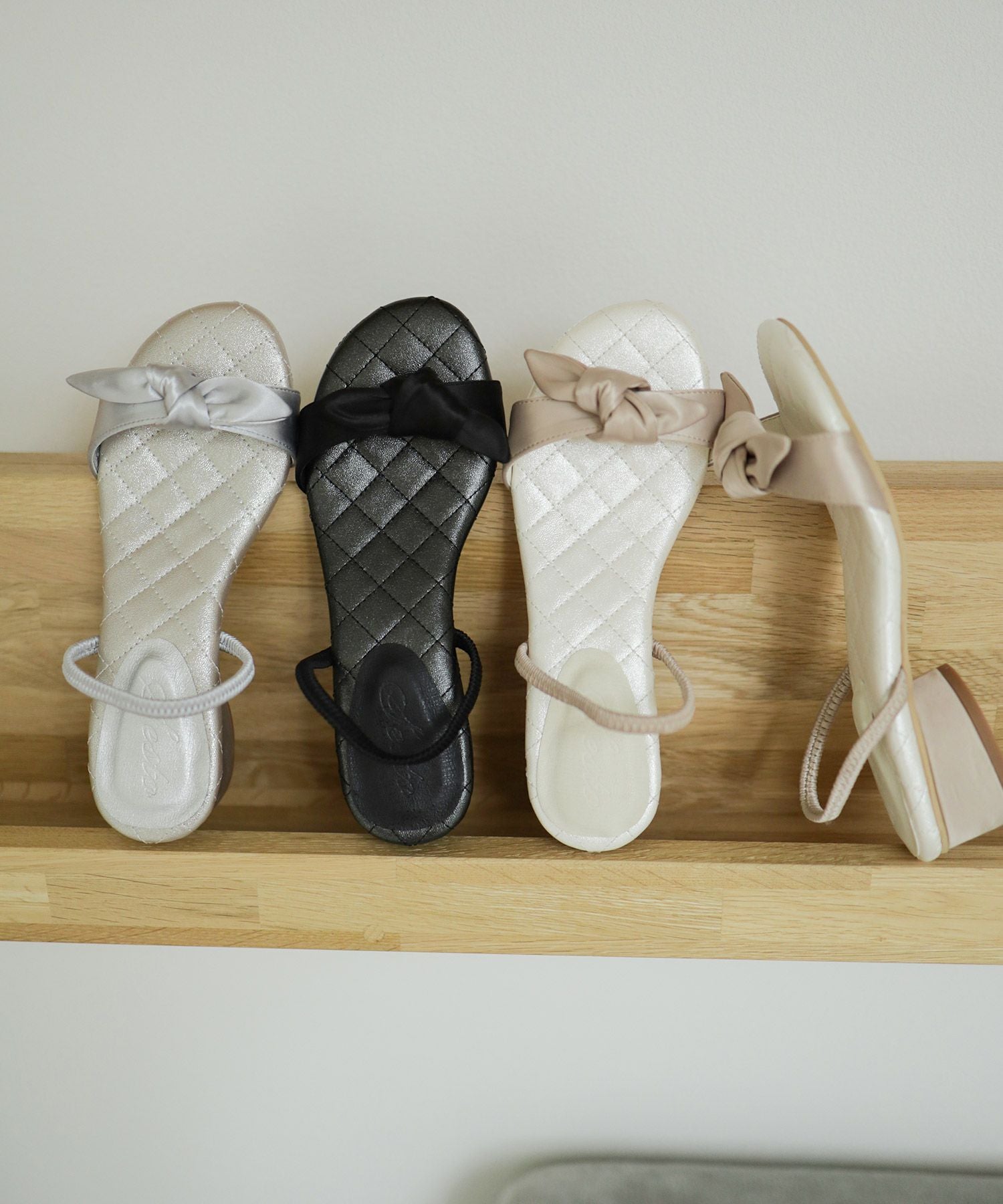 サテンリボンローヒールサンダル▲返品不可