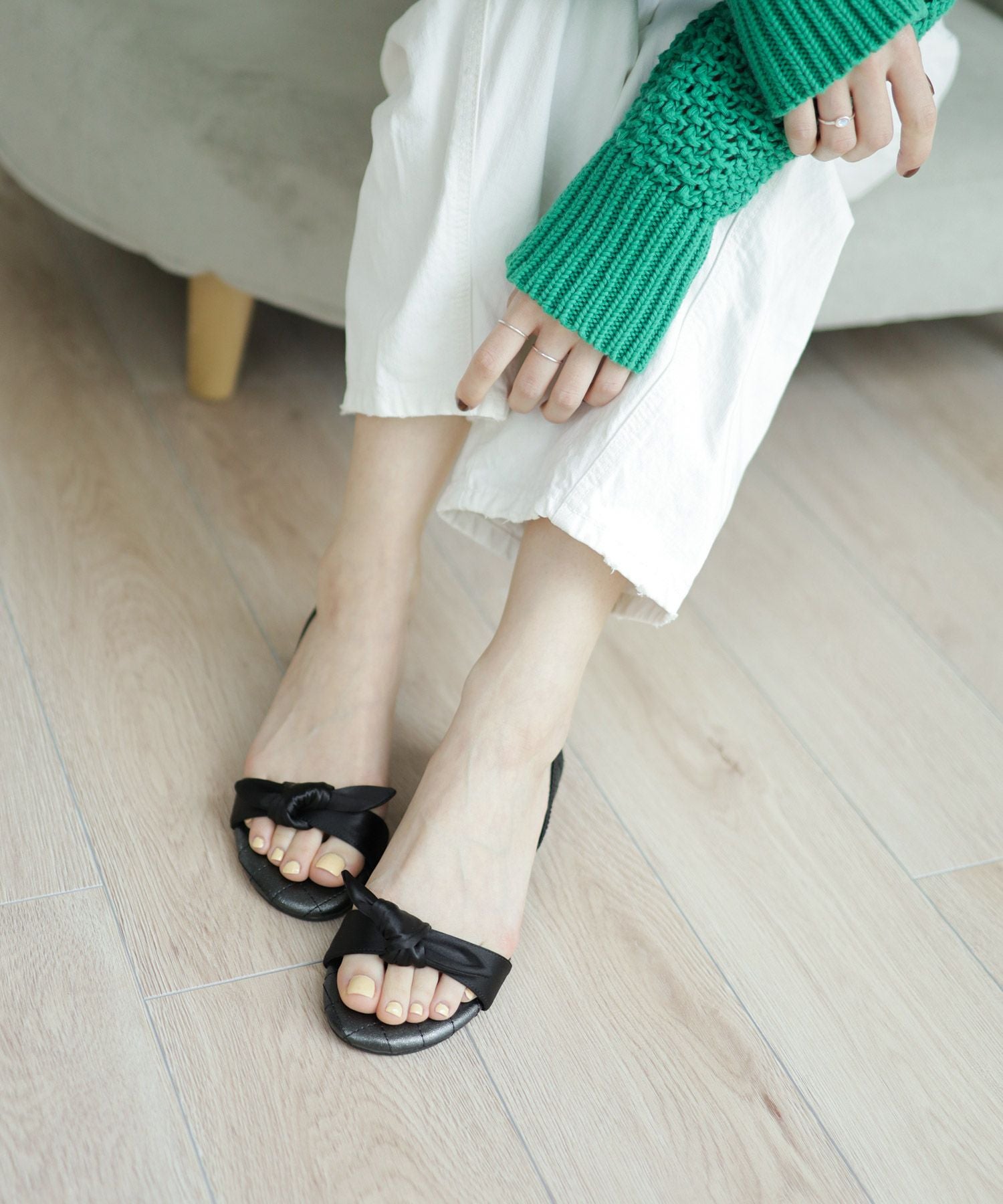 サテンリボンローヒールサンダル▲返品不可