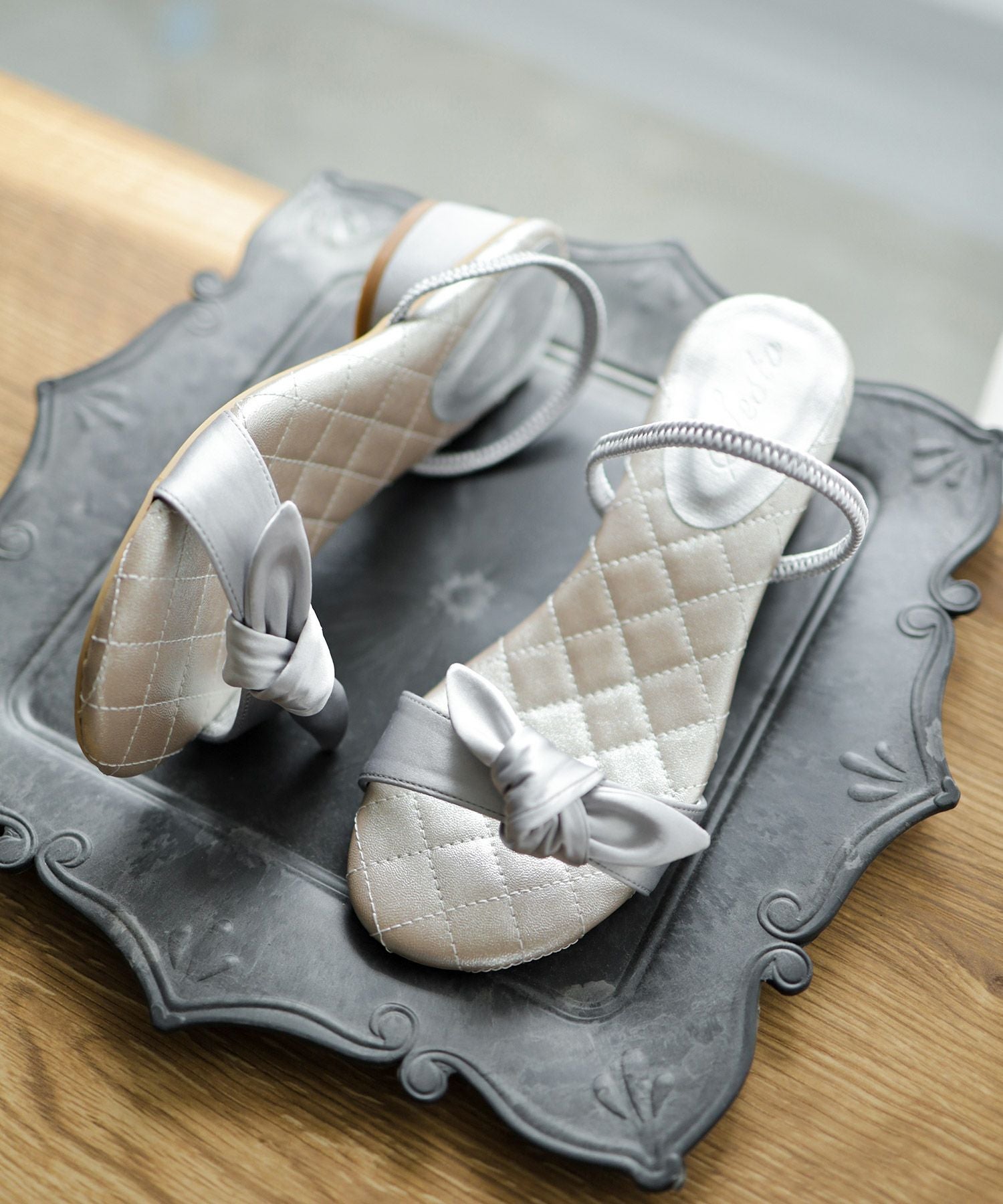 サテンリボンローヒールサンダル▲返品不可