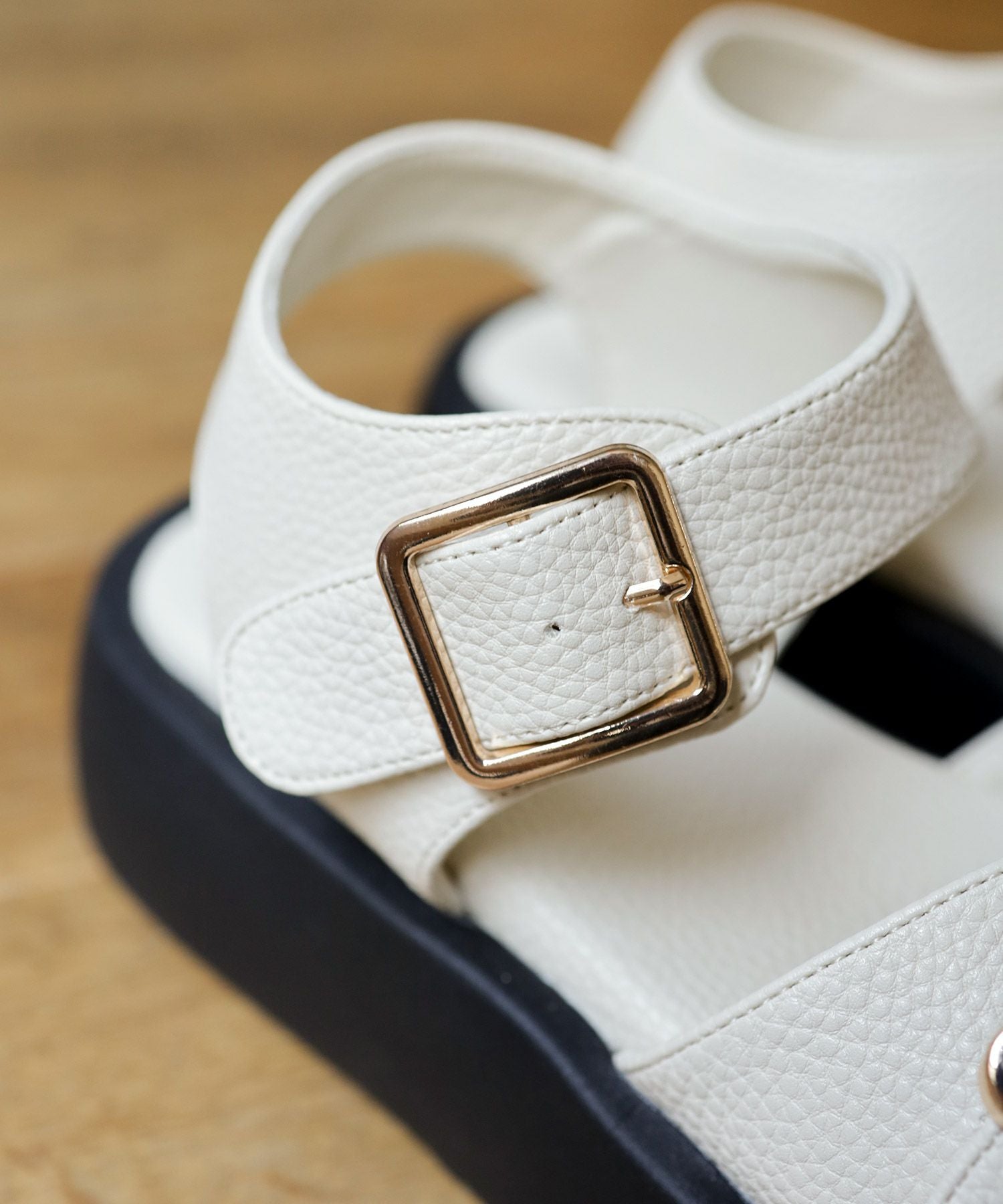 ダブルベルト厚底サンダル | SESTO(セスト)|レディースシューズ公式通販