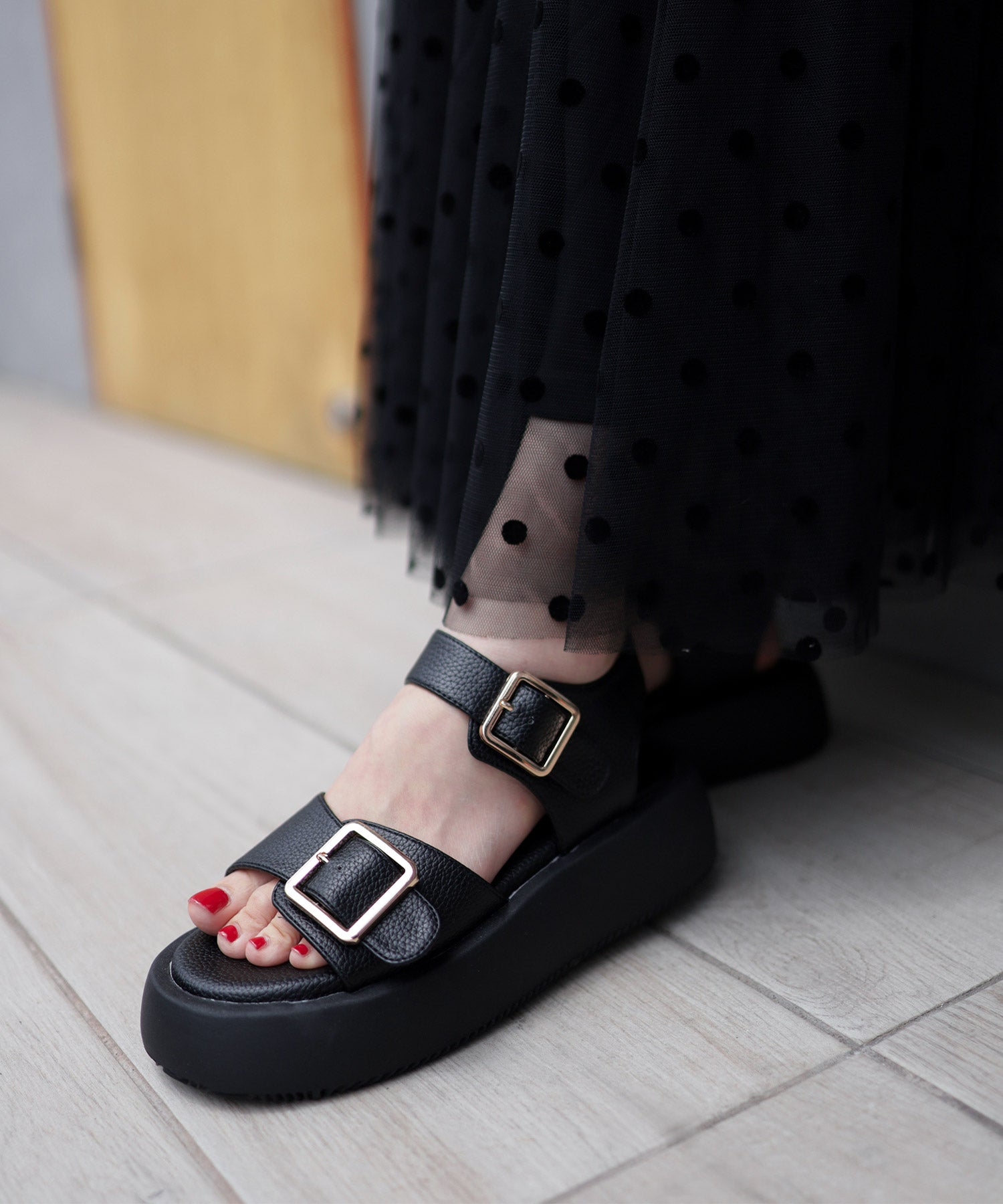 ダブルベルト厚底サンダル