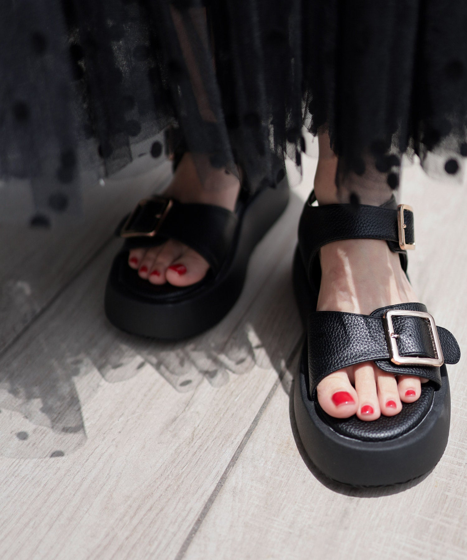 ダブルベルト厚底サンダル