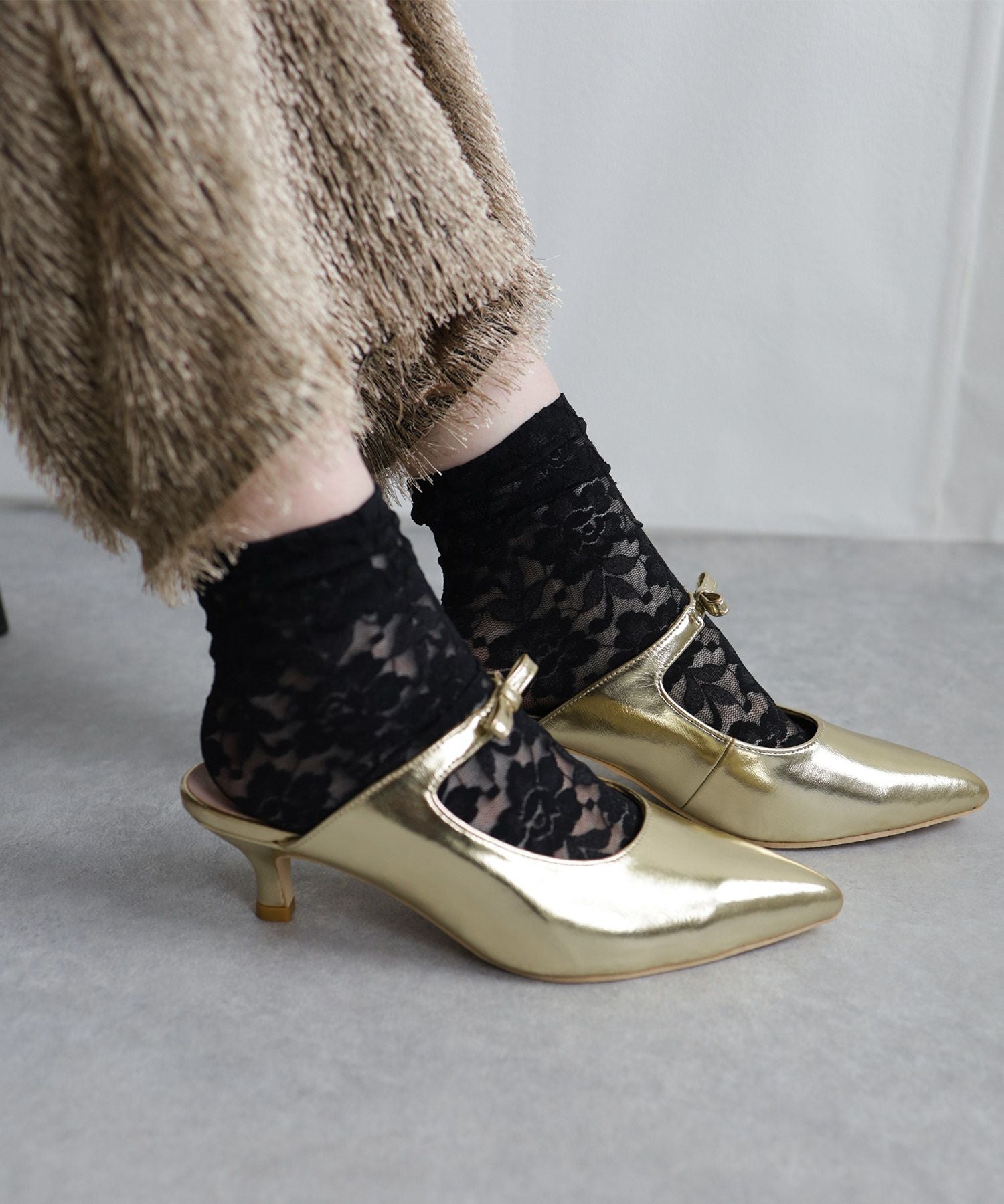 サテンリボンポインテッドトゥミュールサンダル | SESTO(セスト