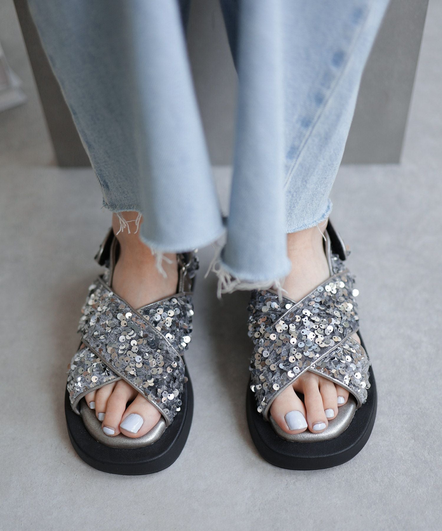 スパンコールクロスベルト軽量厚底サンダル▲返品不可
