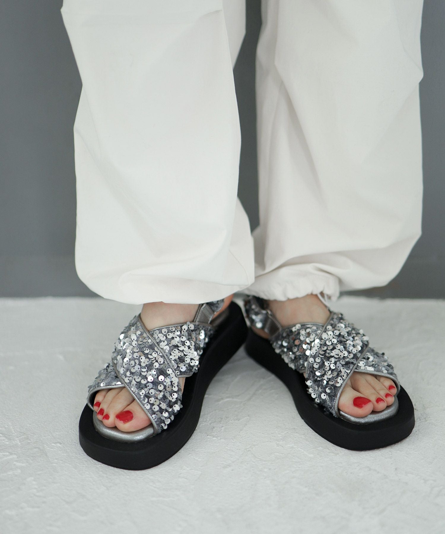 スパンコールクロスベルト軽量厚底サンダル▲返品不可