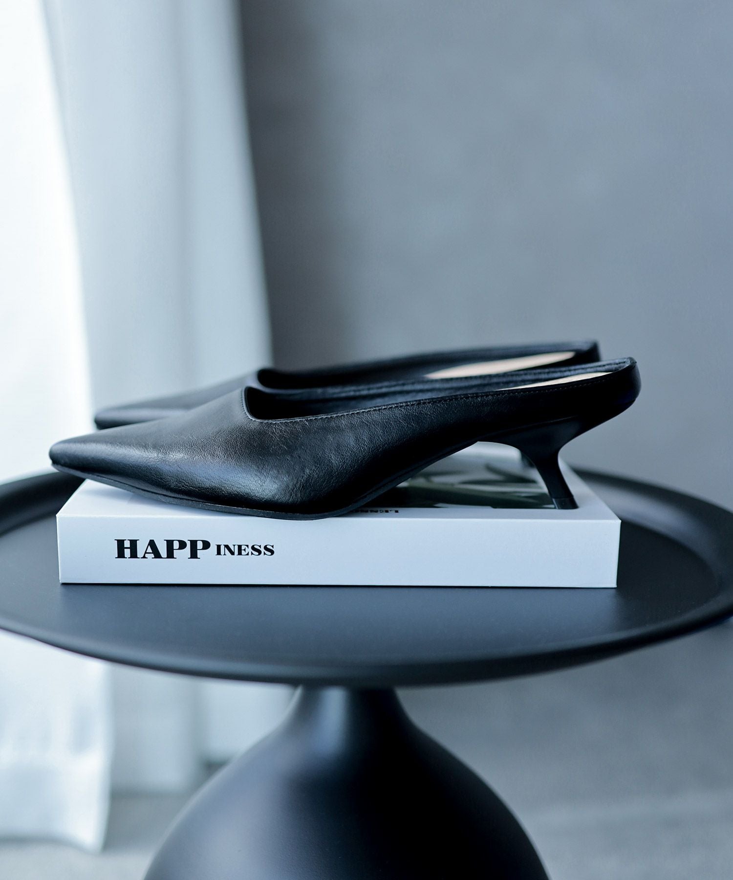 カーブヒールポインテッドトゥミュールサンダル▲返品不可