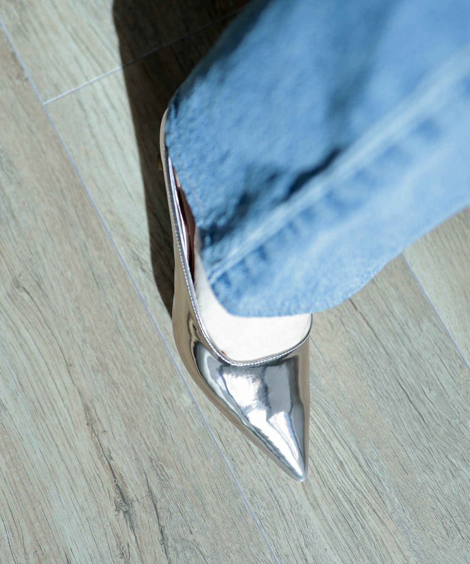 カーブヒールポインテッドトゥミュールサンダル▲返品不可