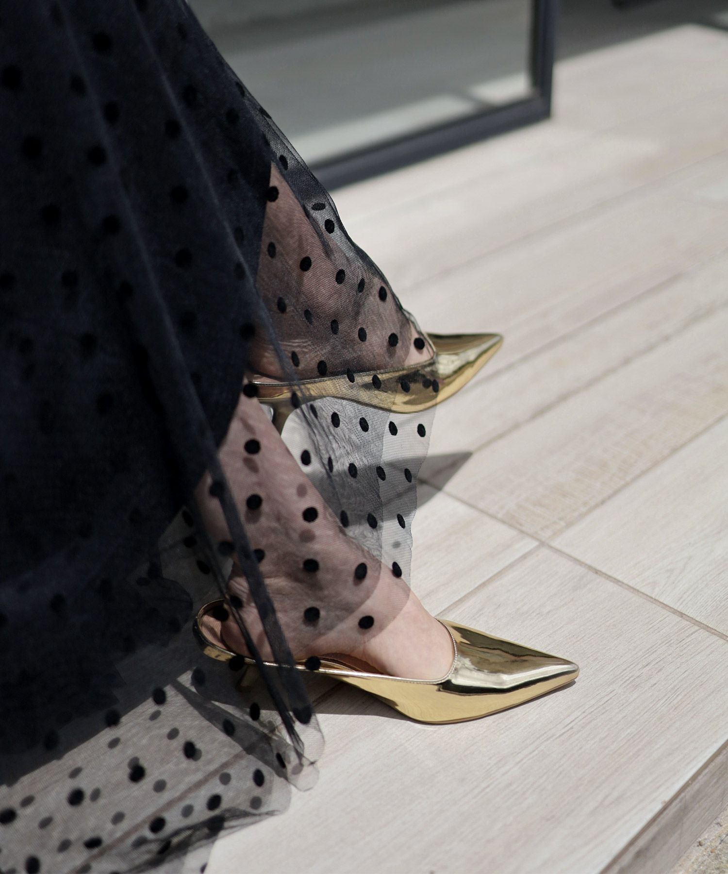 カーブヒールポインテッドトゥミュールサンダル▲返品不可