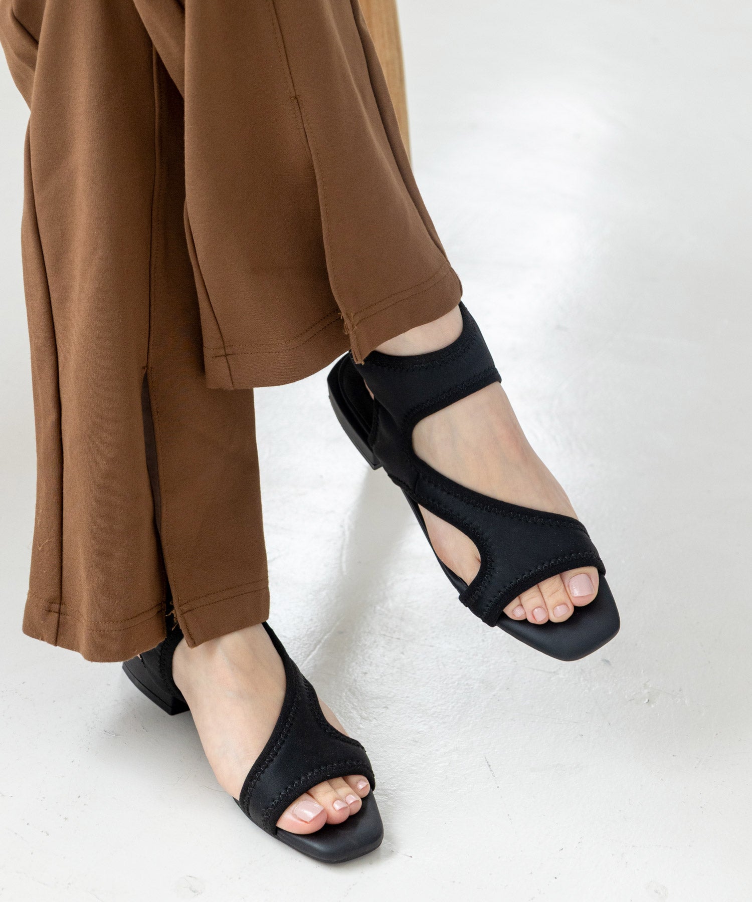 ストレッチフィットサンダル ▲返品不可