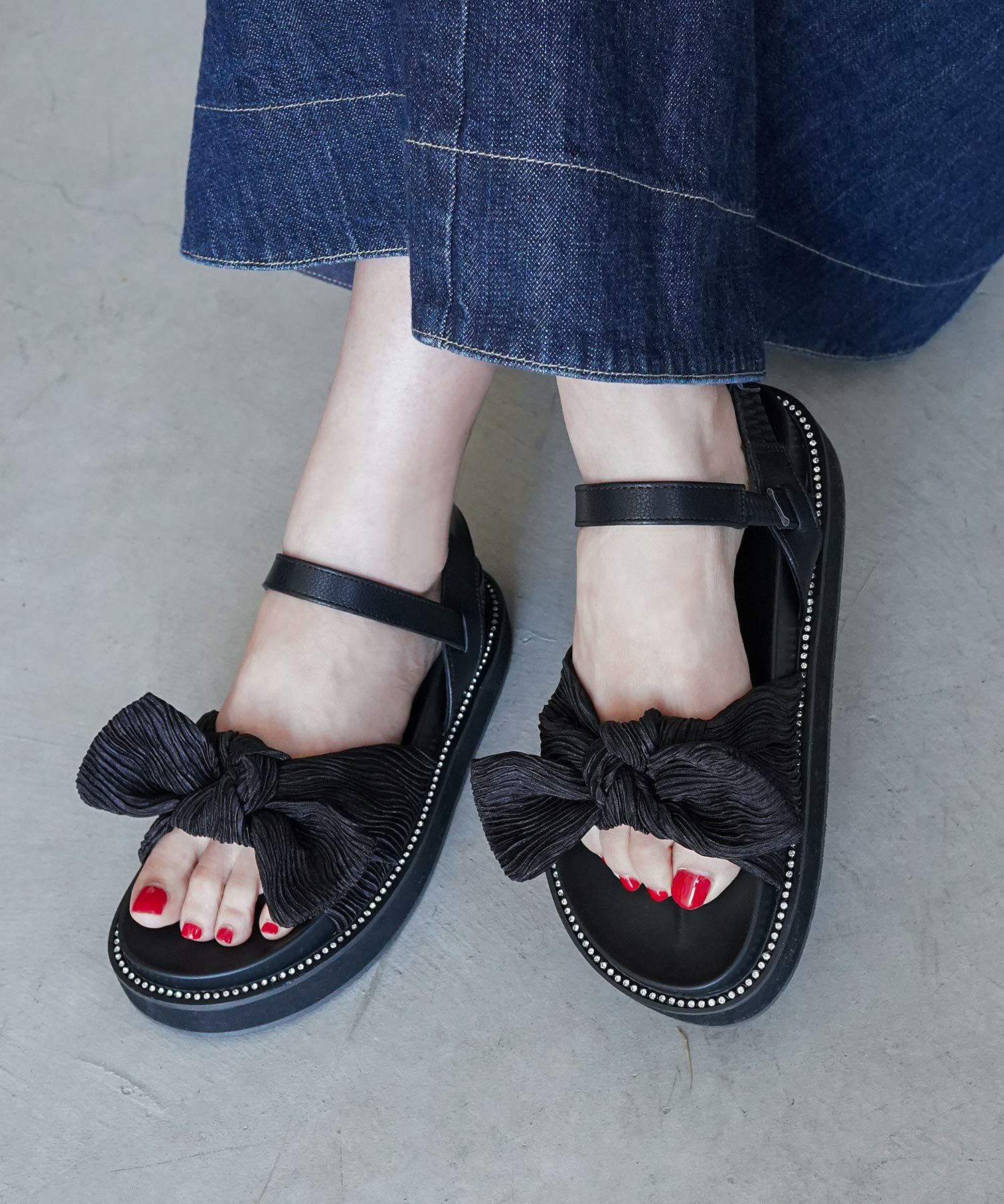 プリーツリボンフットベッドサンダル▲返品不可