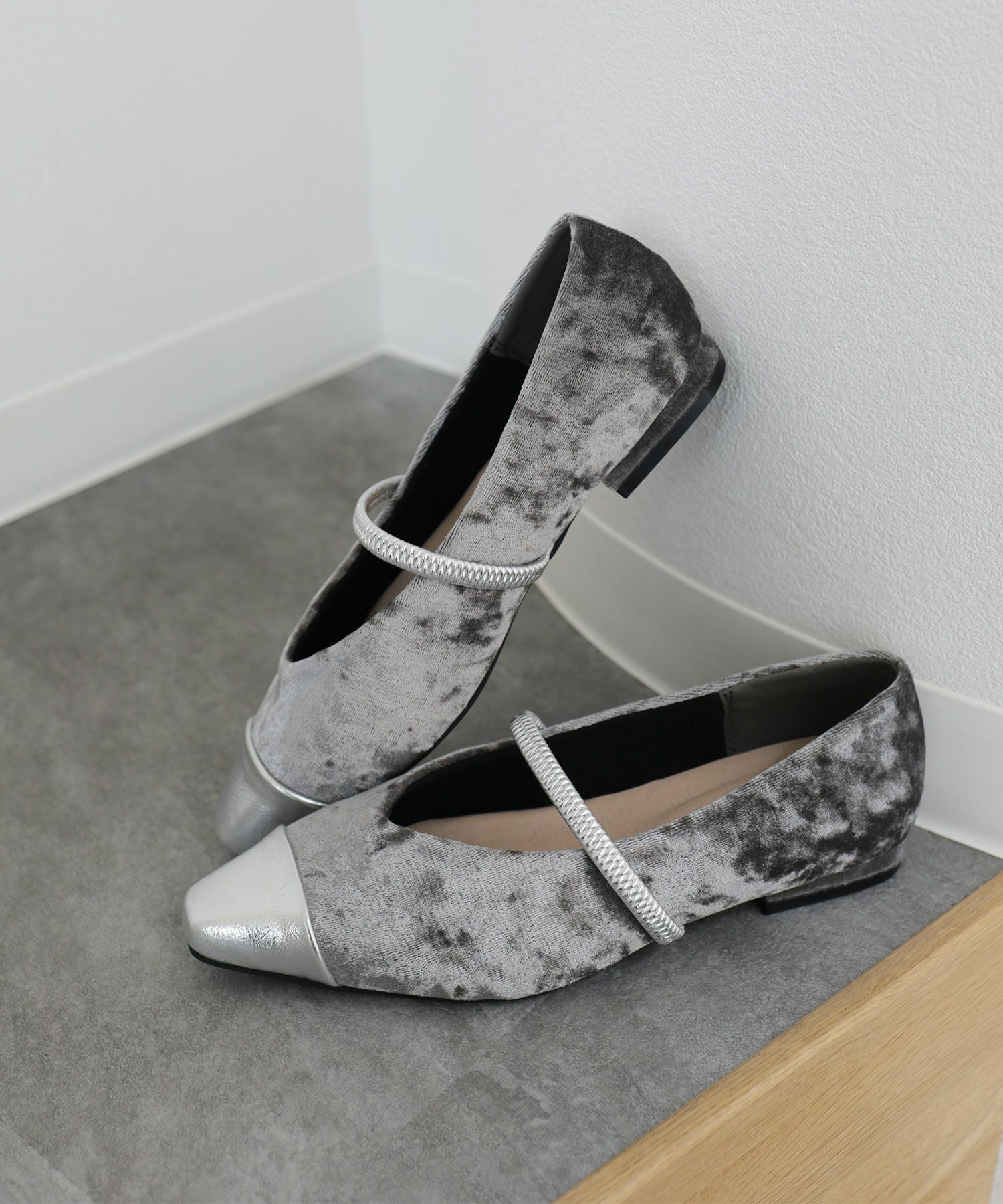 シャイニーベロアメリージェーンパンプス▲返品不可