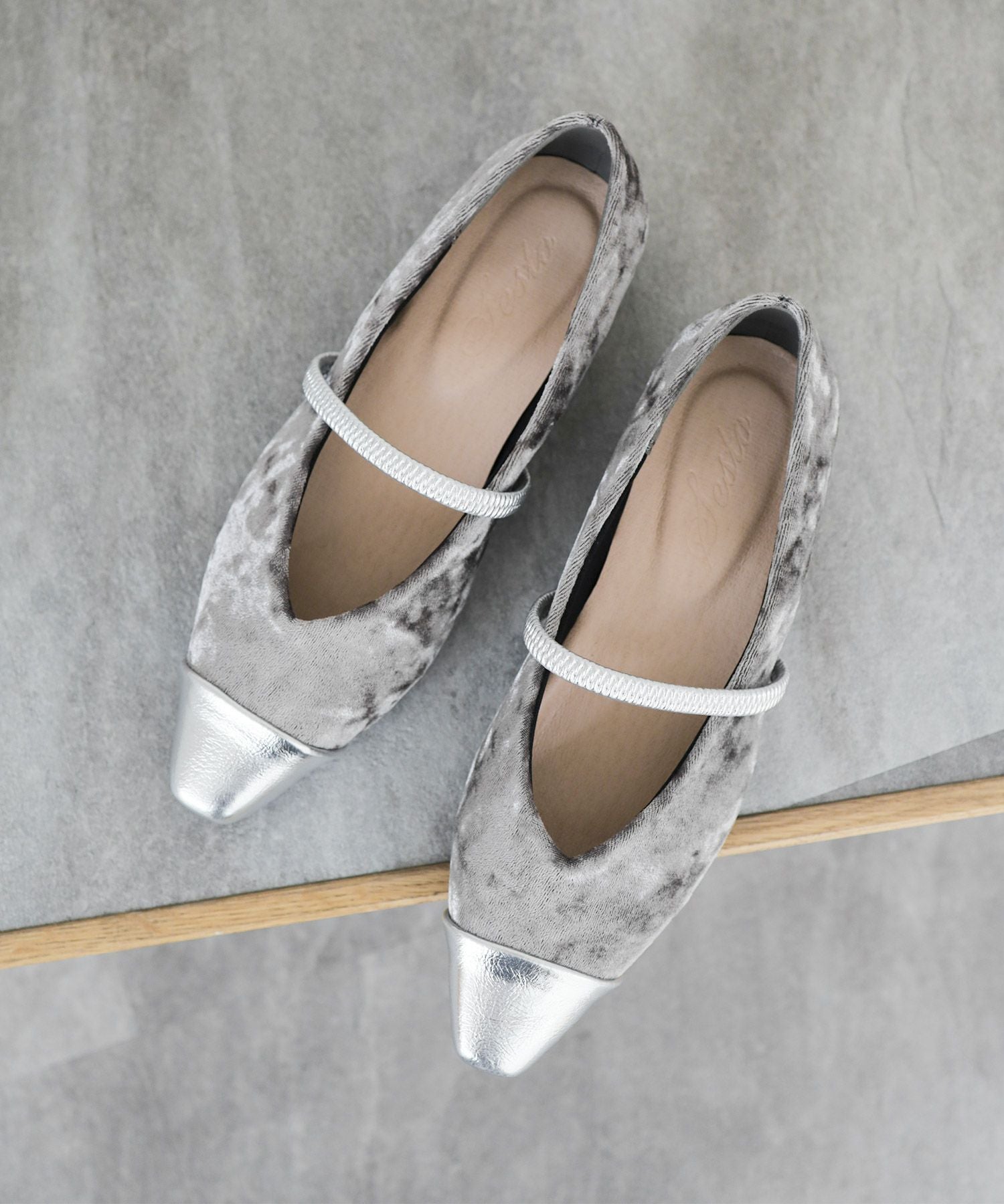 シャイニーベロアメリージェーンパンプス▲返品不可