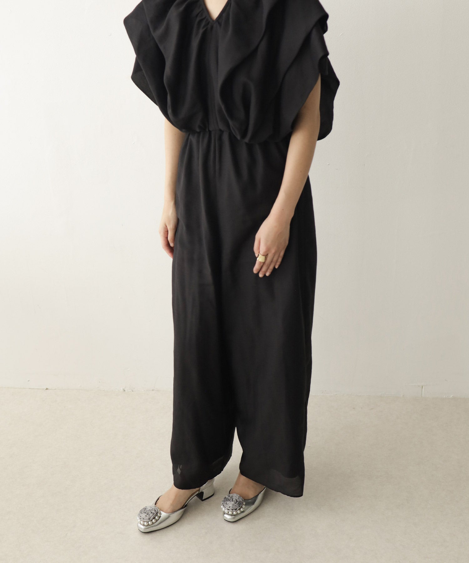 パールローズストラップパンプス