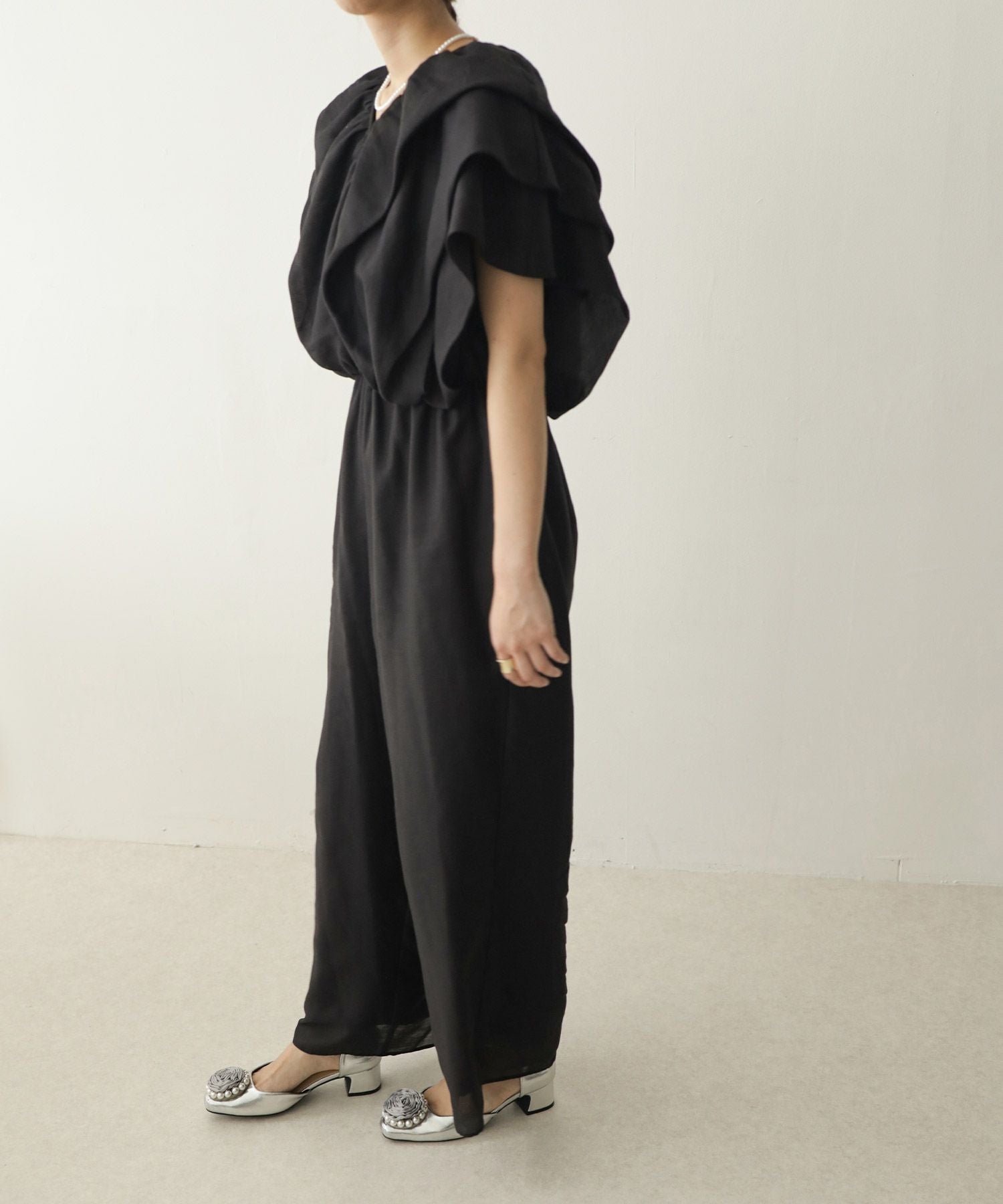 パールローズストラップパンプス