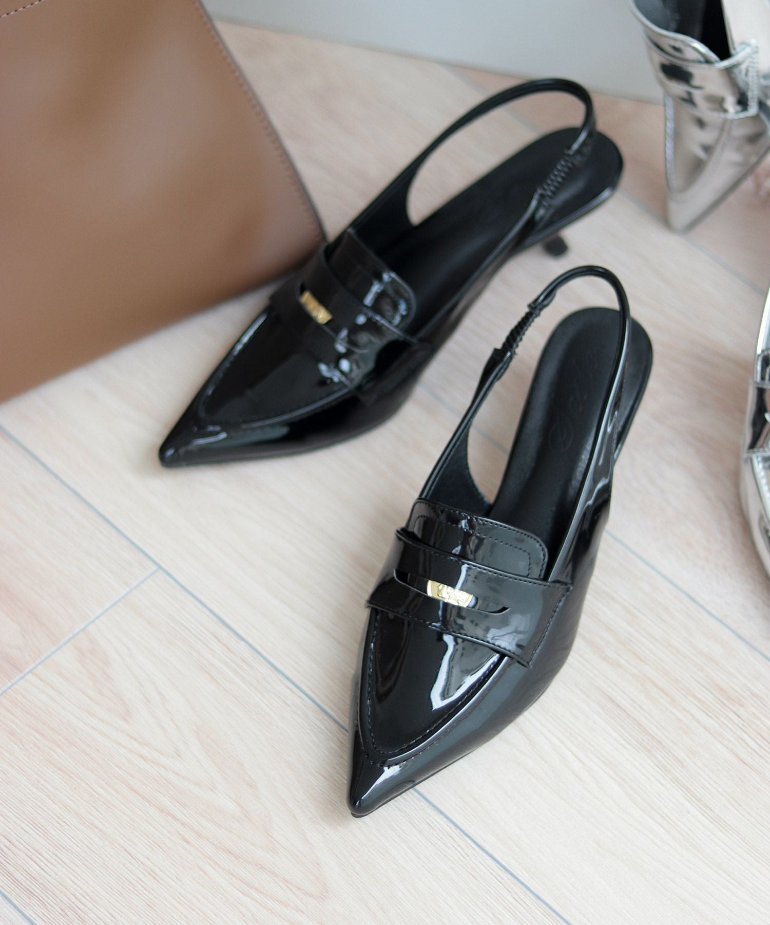 カーブヒールコインローファースリングバックパンプス▲返品不可