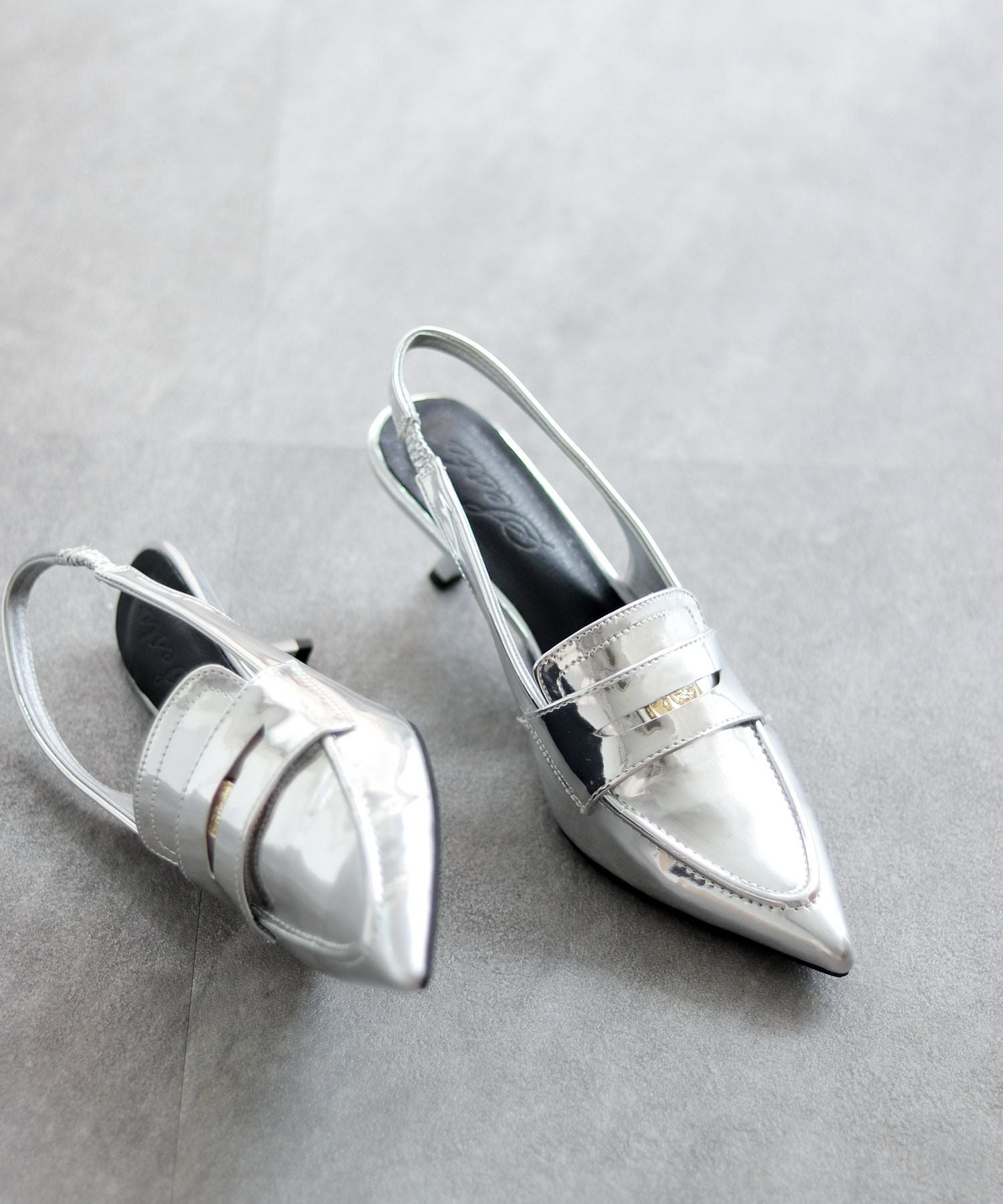 カーブヒールコインローファースリングバックパンプス▲返品不可