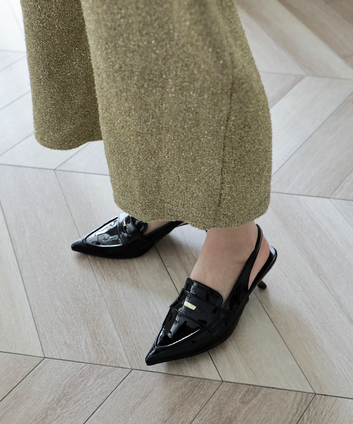 カーブヒールコインローファースリングバックパンプス▲返品不可