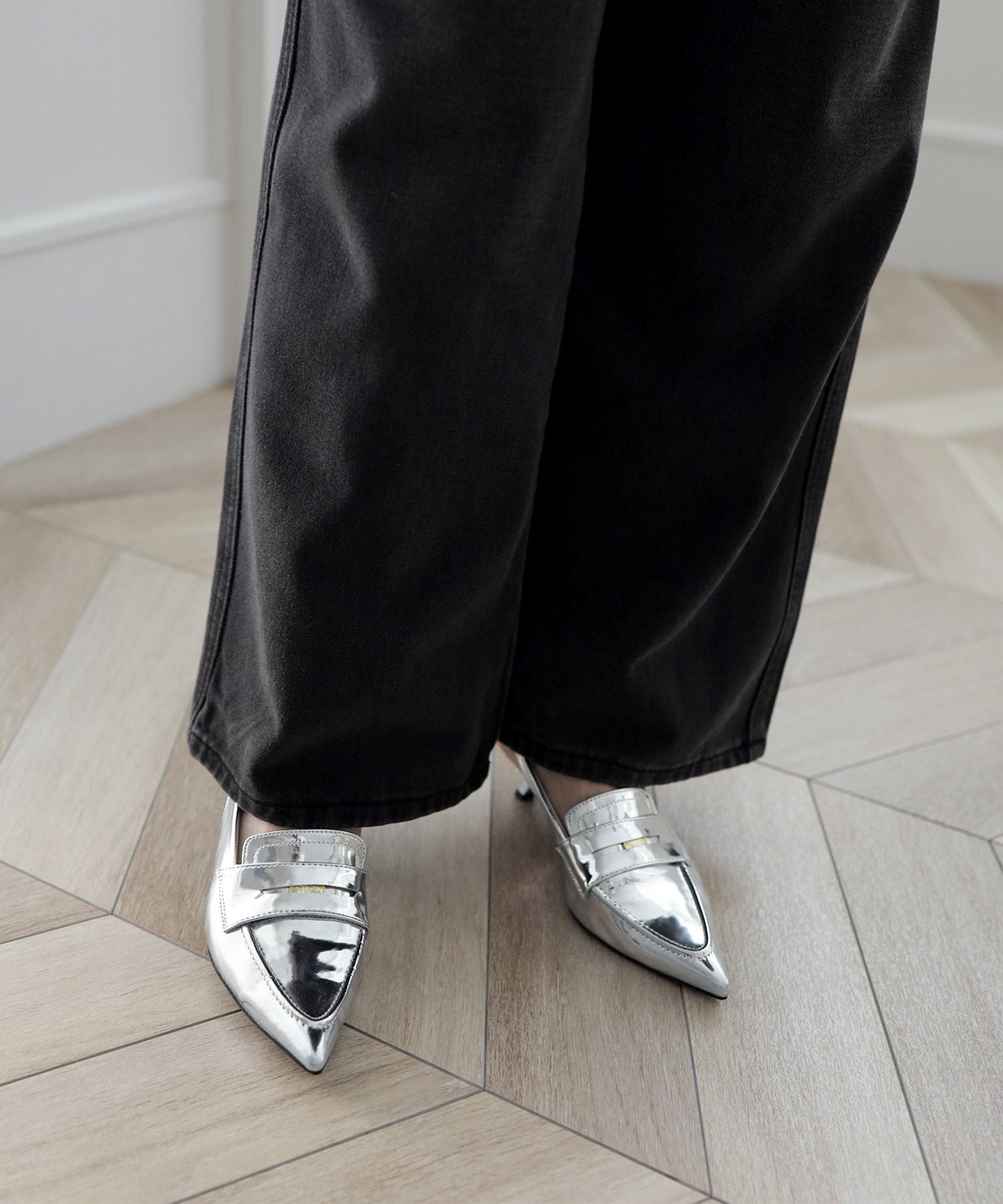 カーブヒールコインローファースリングバックパンプス▲返品不可