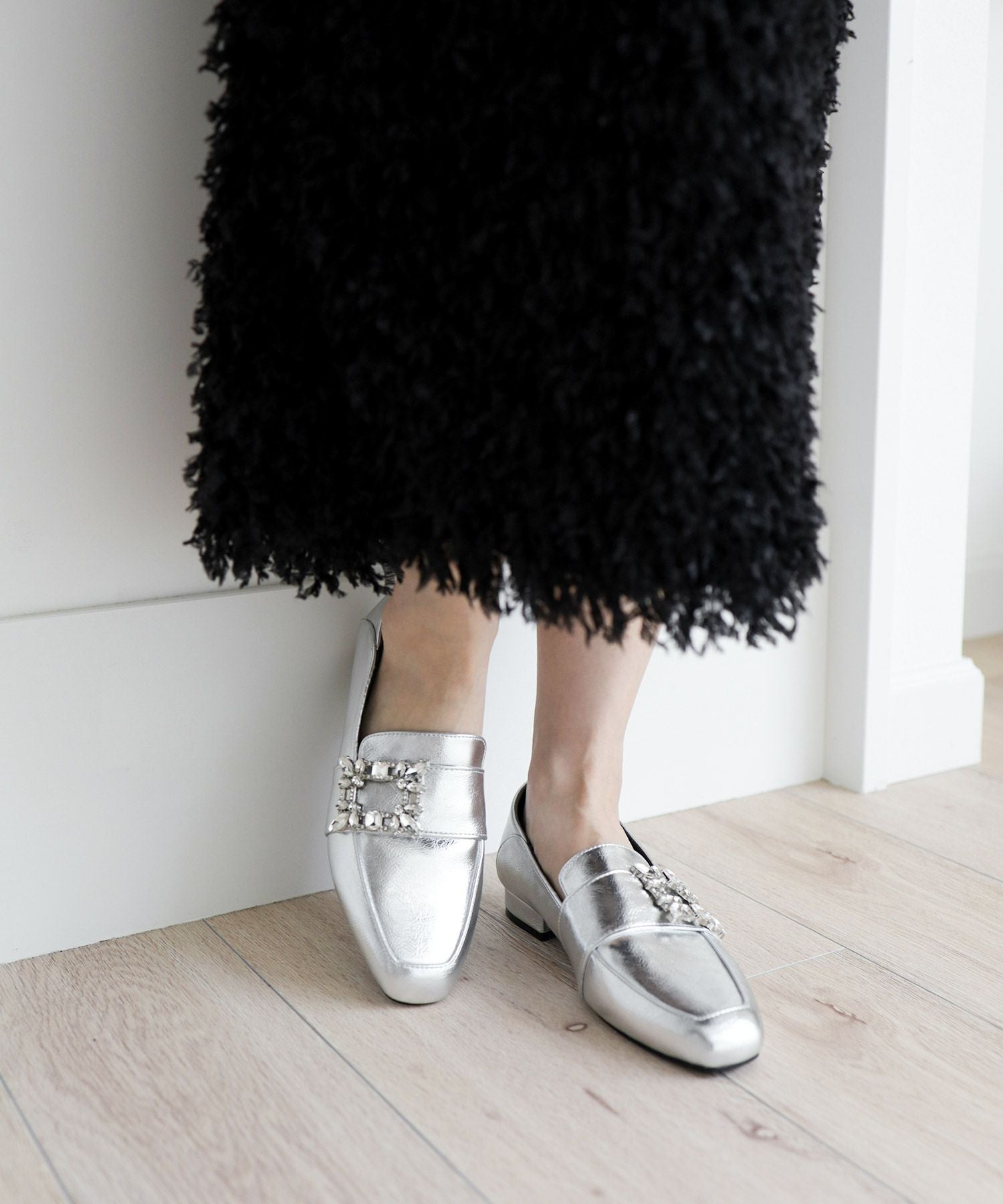 かかとが踏めるビジューモチーフローファー▲返品不可