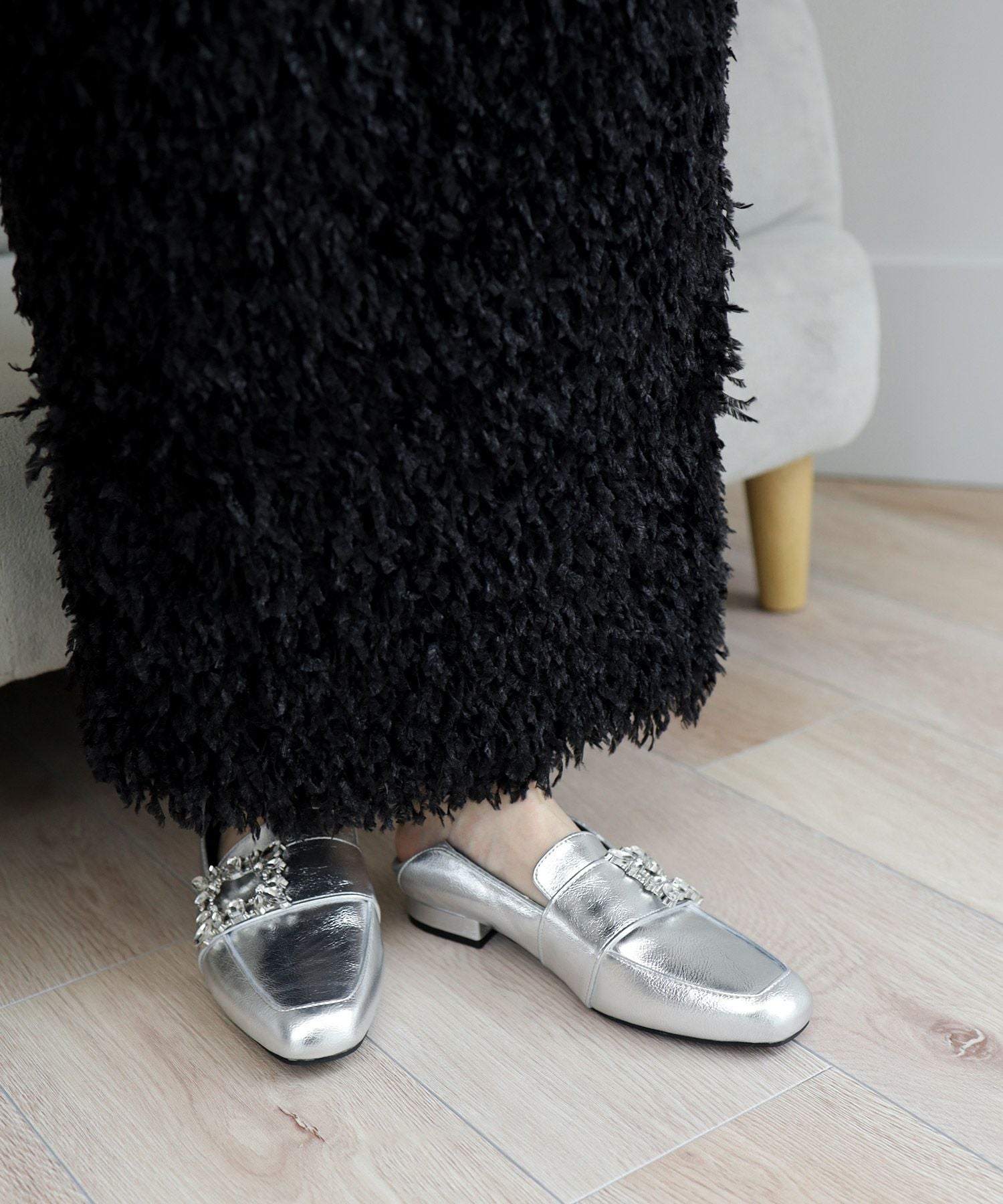 かかとが踏めるビジューモチーフローファー▲返品不可