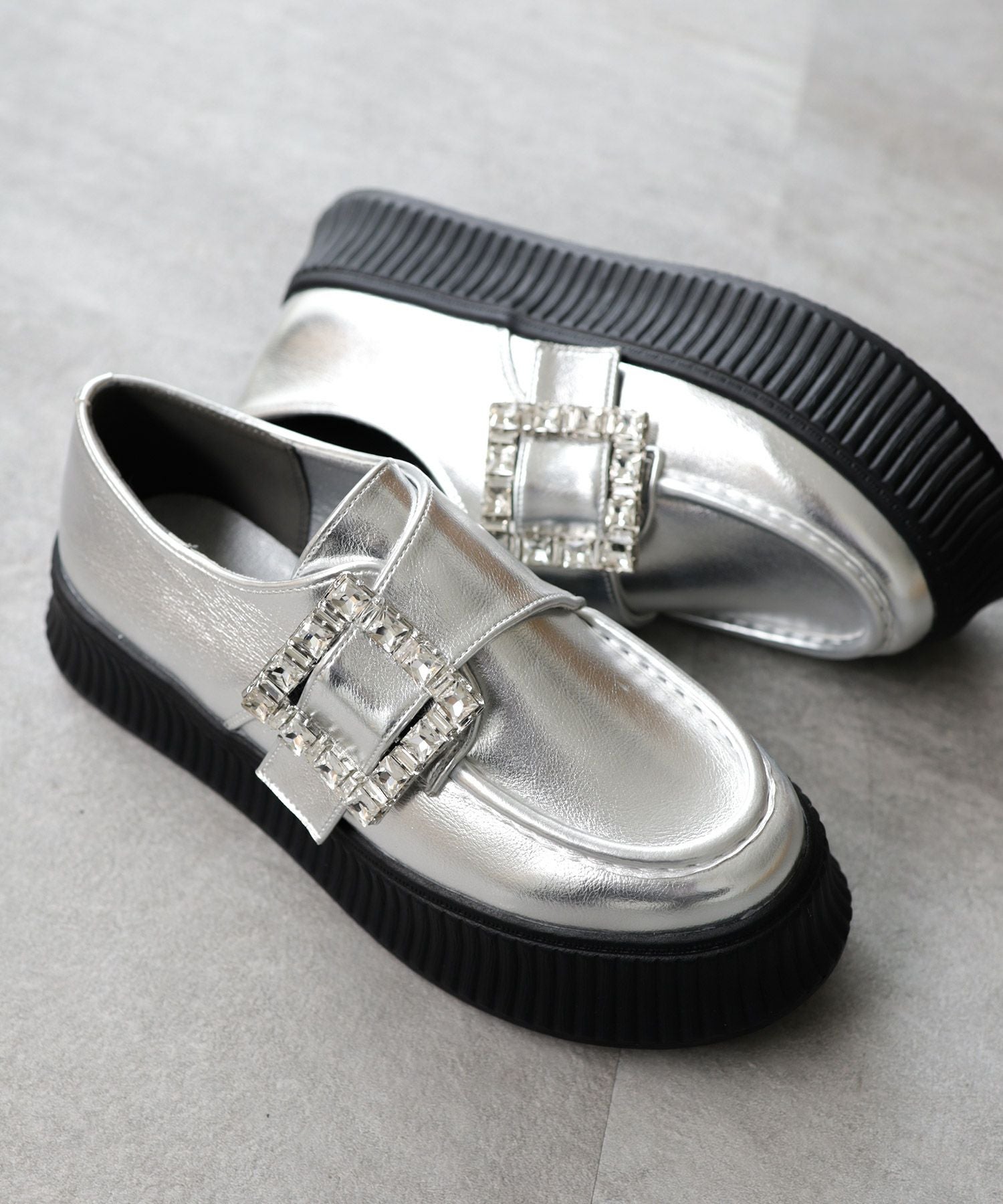 ビジューモチーフ厚底スリッポンローファー▲返品不可