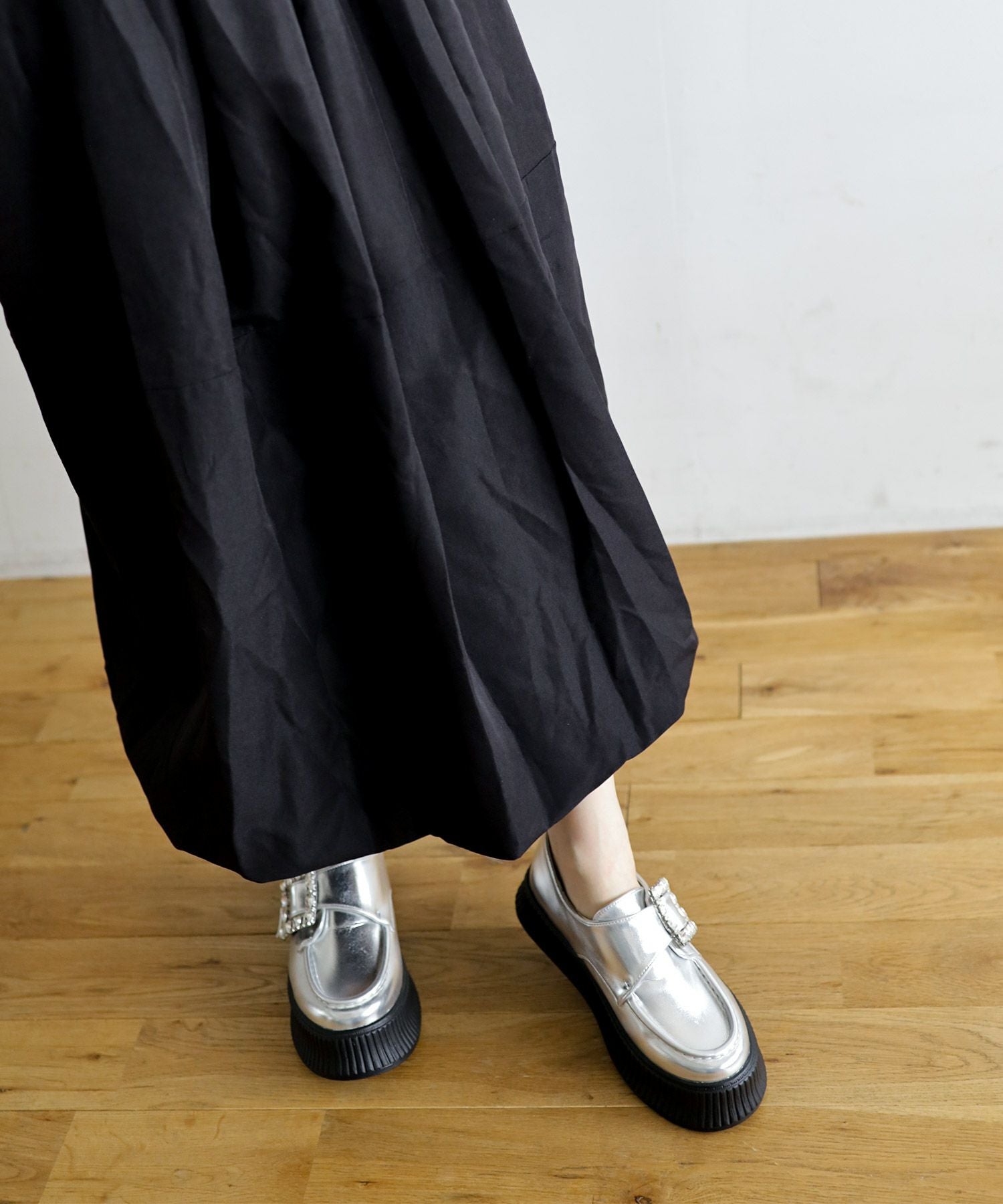 ビジューモチーフ厚底スリッポンローファー▲返品不可