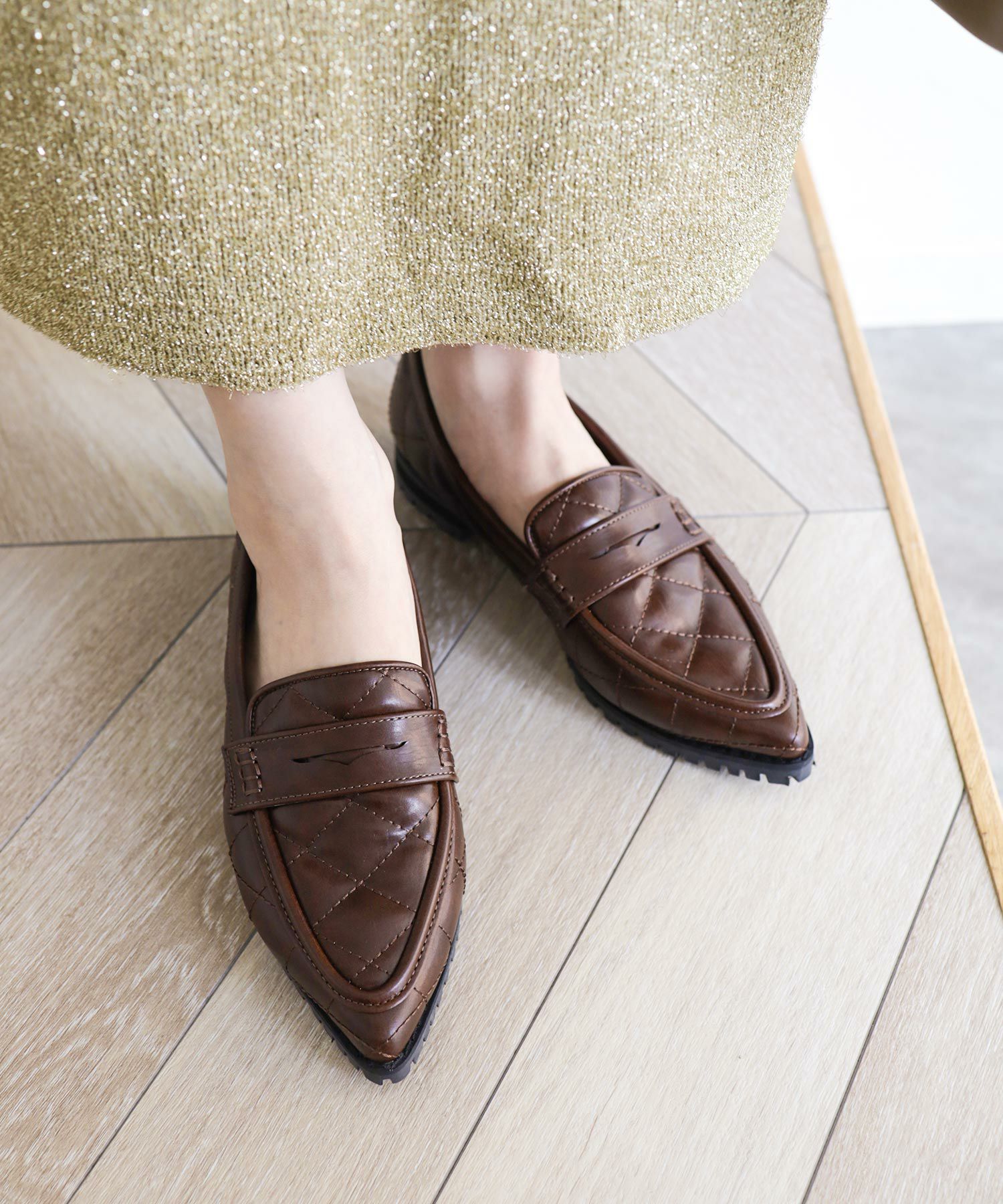 軽量厚底キルティングポインテッドトゥローファー▲返品不可