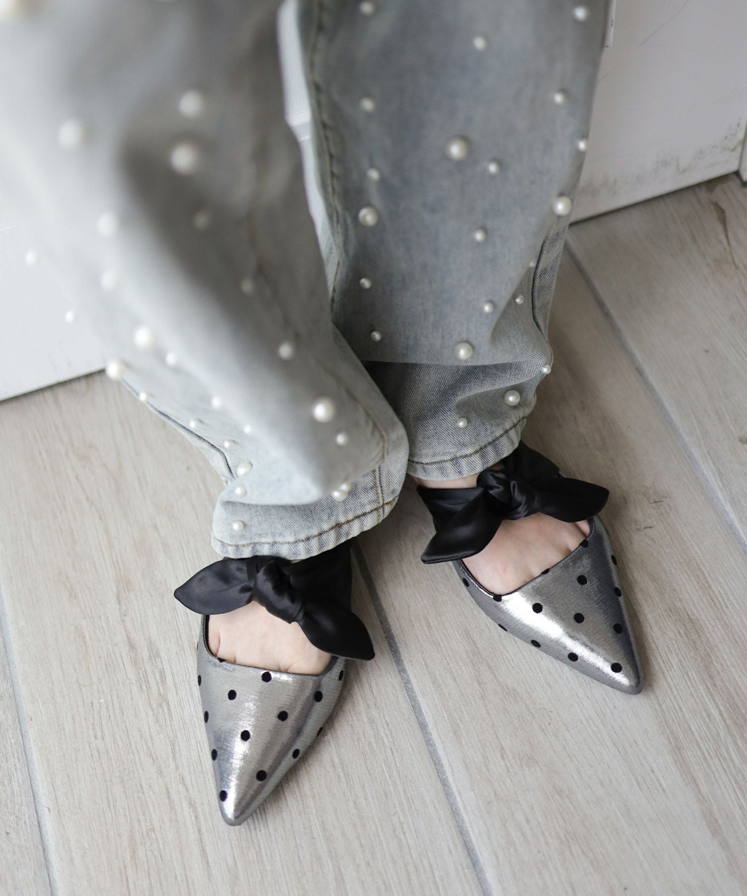 ポインテッドトゥフラットリボンミュール△返品不可 | SESTO(セスト